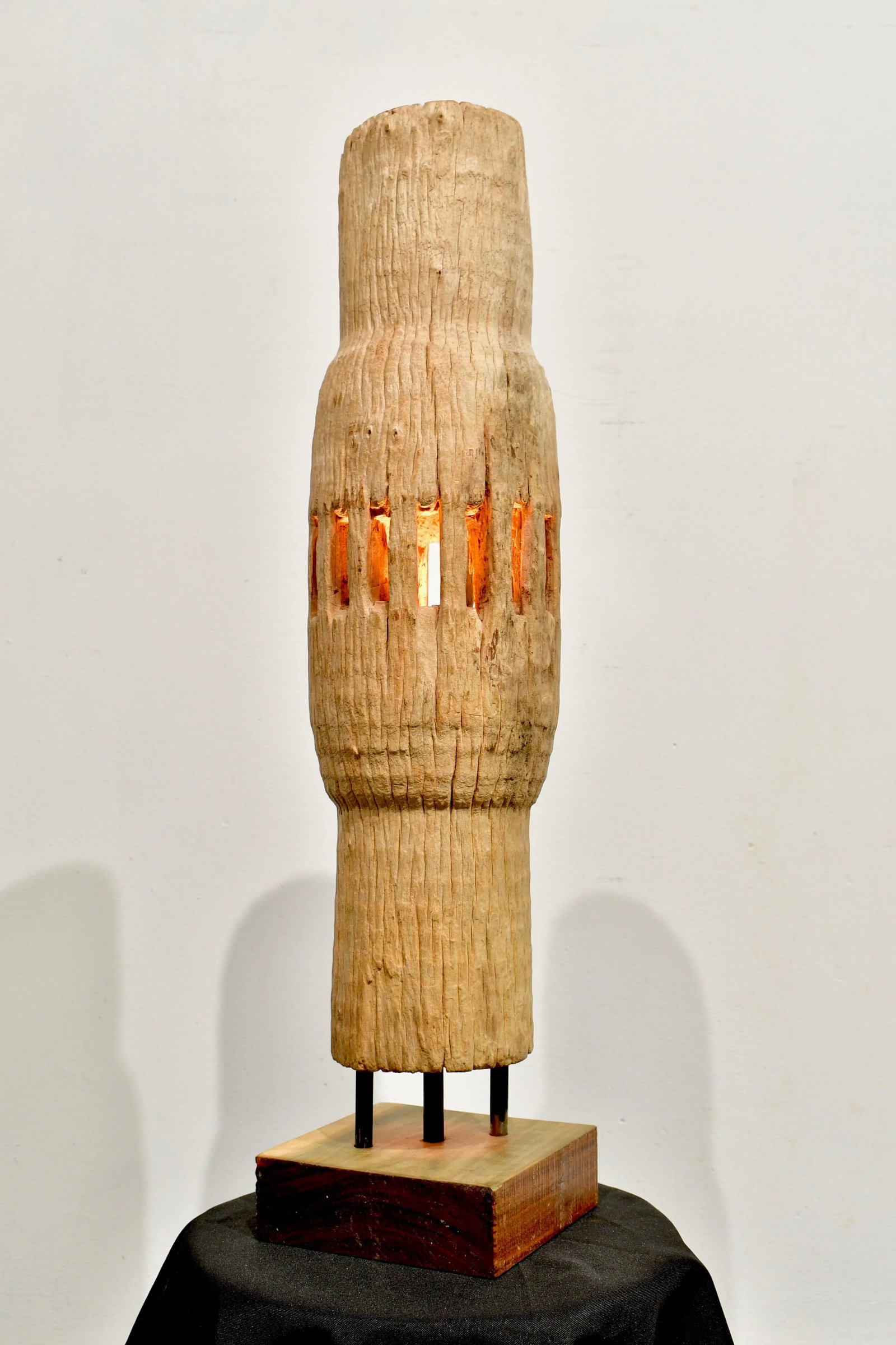1940s Wood Totem Table Lamp - 7