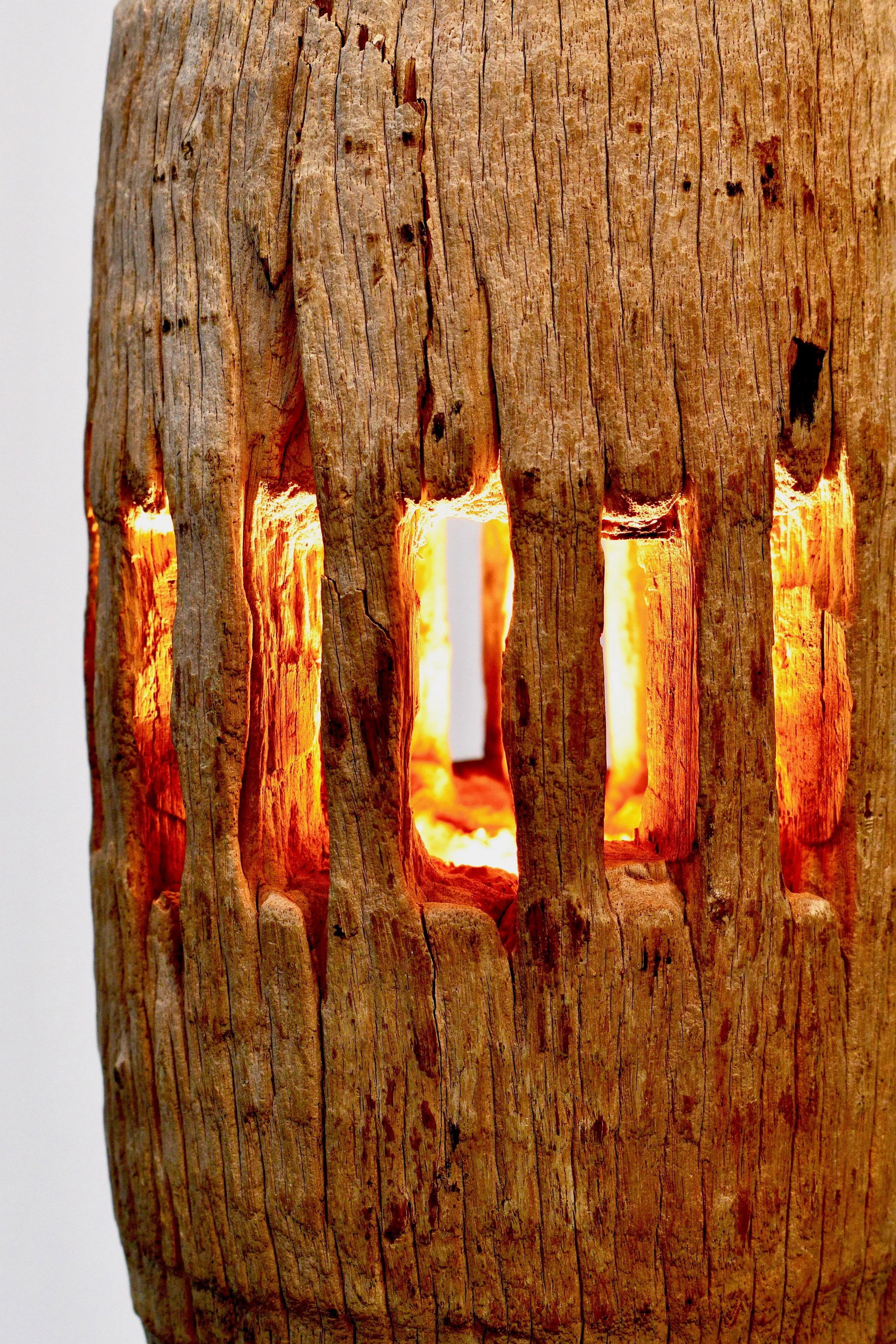 1940s Wood Totem Table Lamp - 9