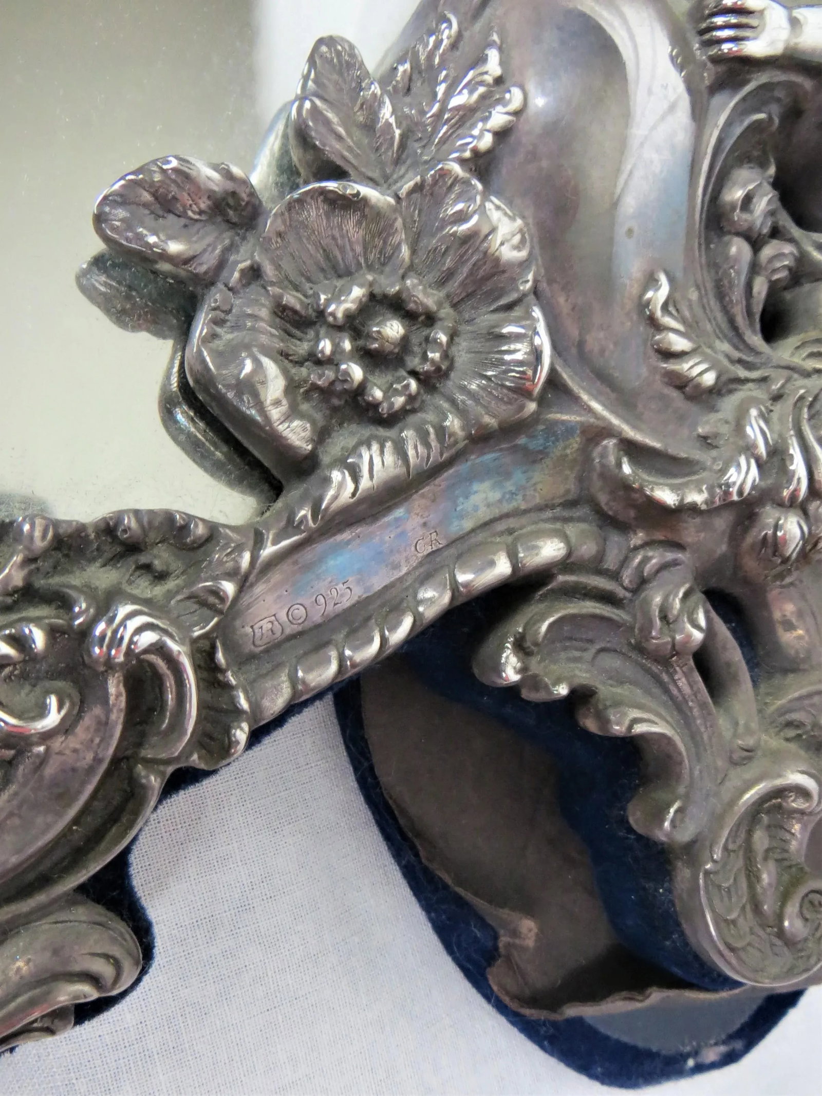 1950s Vanity Sterling Silver Mirror With Easel Stand and Cherubs - 6