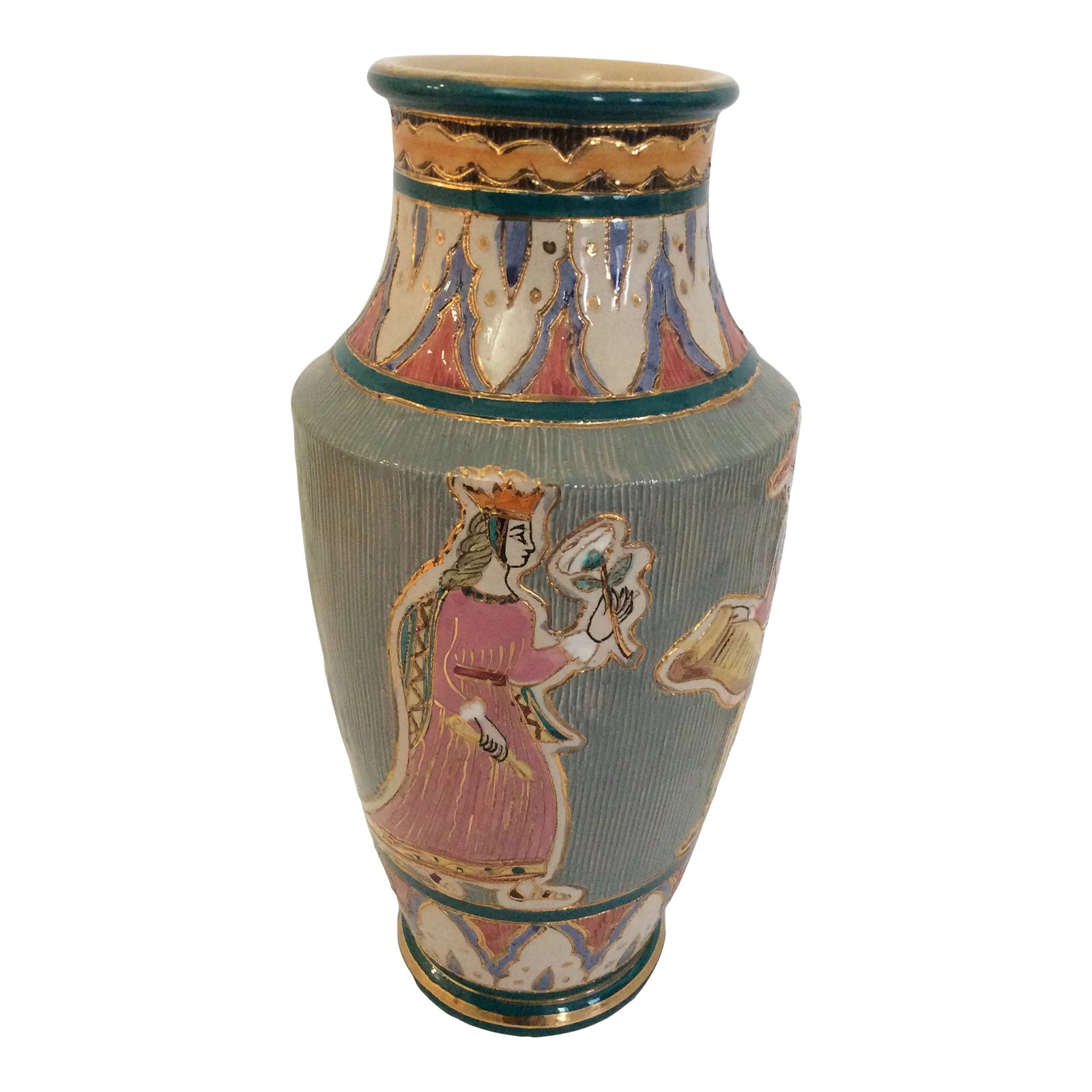 Vintage Italian Deruta Majolica Vase: This stunning vintage Majolica vase was produced in Deruta, Italy a town that is among the most famous for Majolica production. Deruta potters introduced iridescent gold luster decorations and display