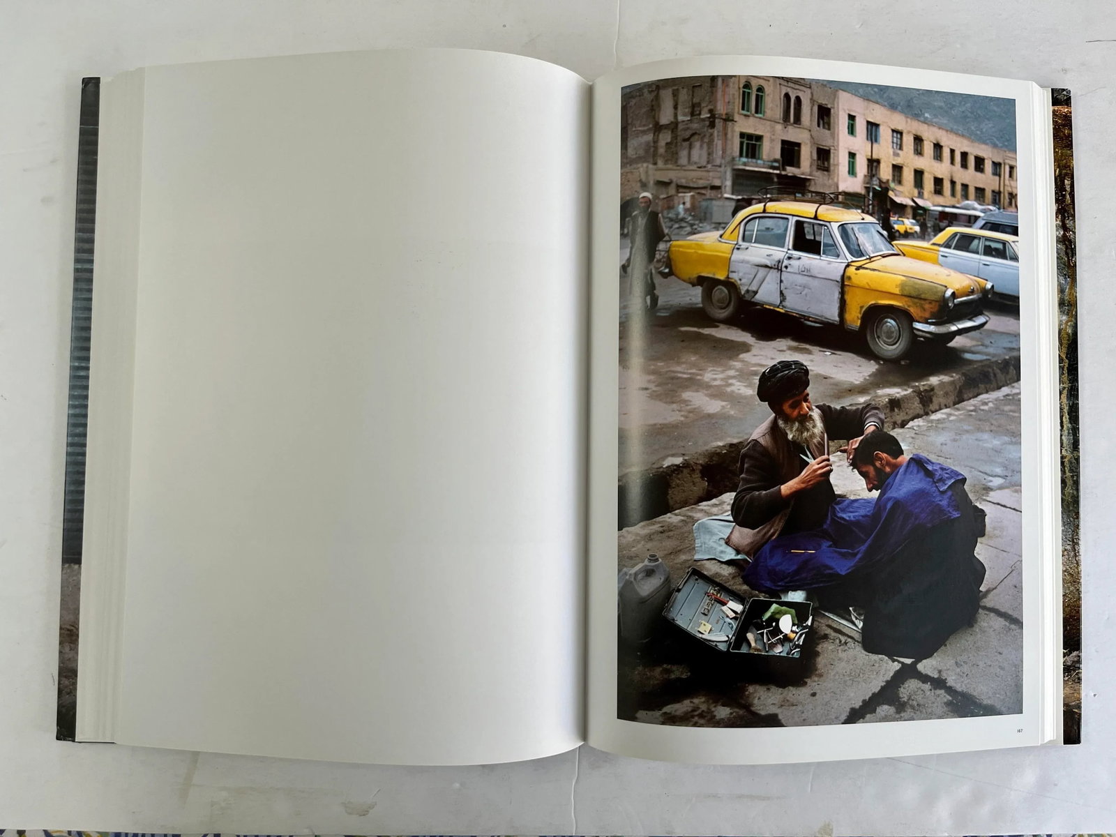 Afghanistan, by Steve McCurry, Taschen, 2017 - 4