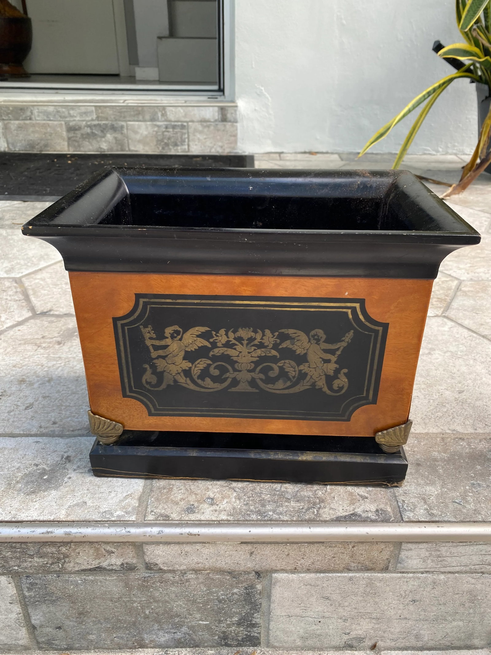 1980s Biedermier Style Cachpot - 2