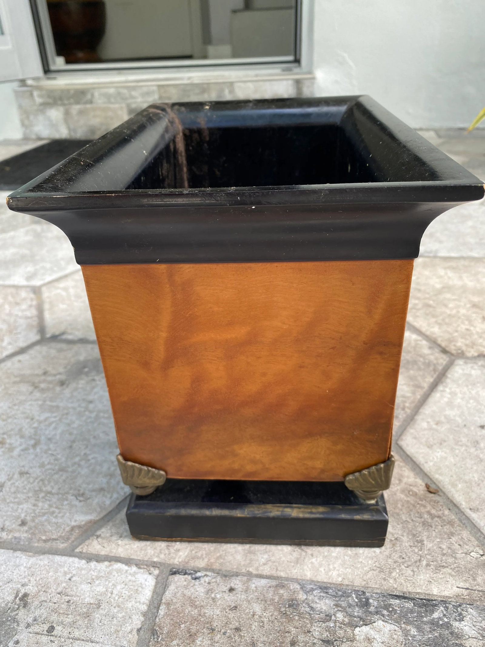 1980s Biedermier Style Cachpot - 3