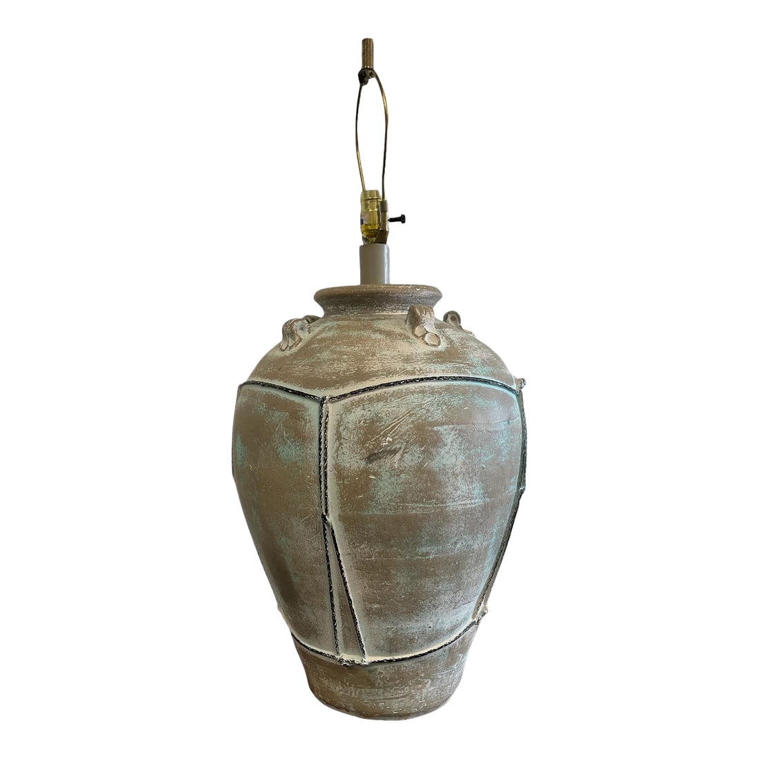 Vintage 1980s Casual Lamps of California: Large scale ceramic lamp by Casual Lamps of California. A substantial piece sure to make a statement, wherever you place it. Gorgeous patina with a corded design in black in contrast. Condition: Alter
