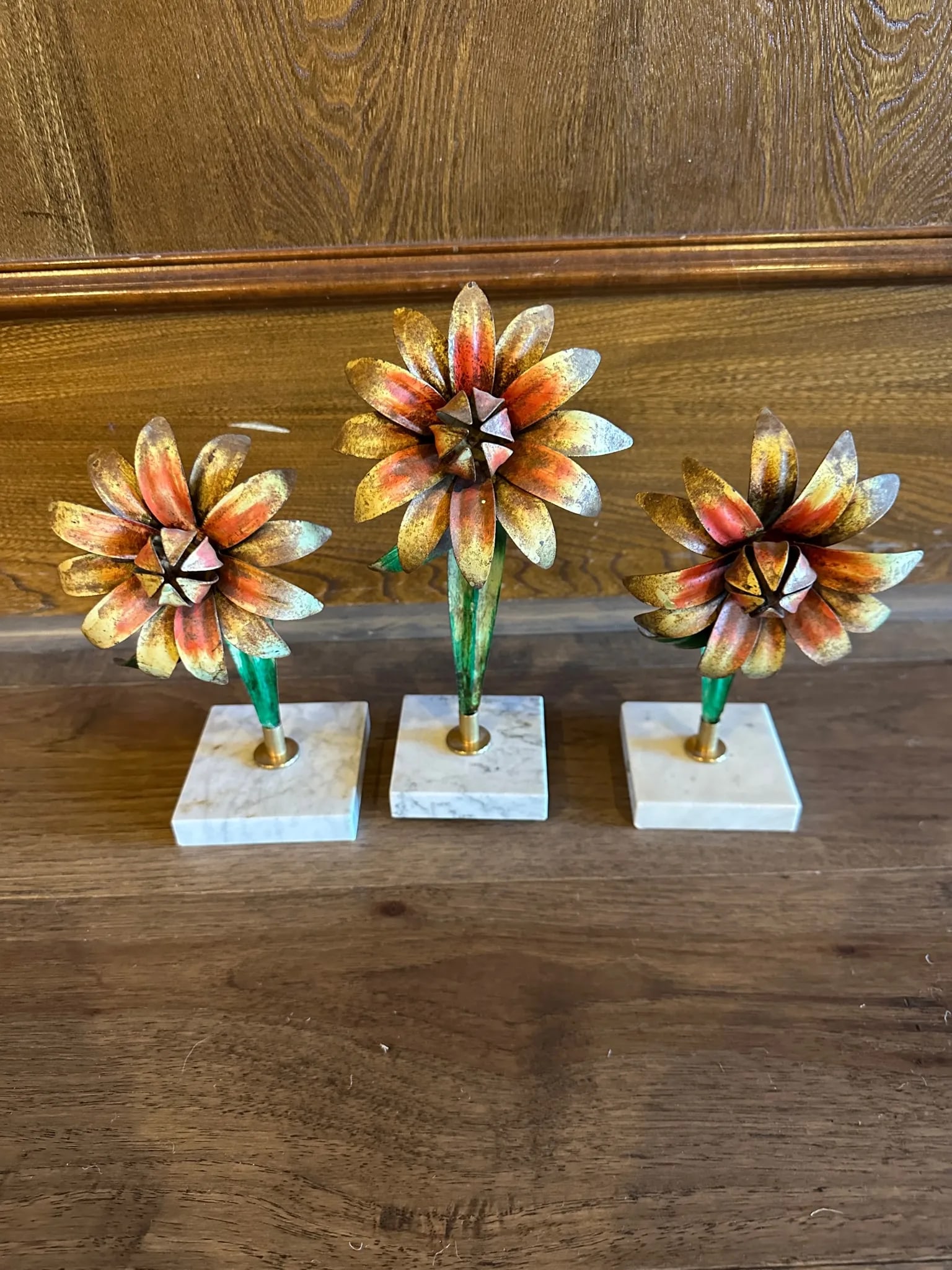 1970s Set of 3 Decorative Metal Flowers on Marble Bases - 4