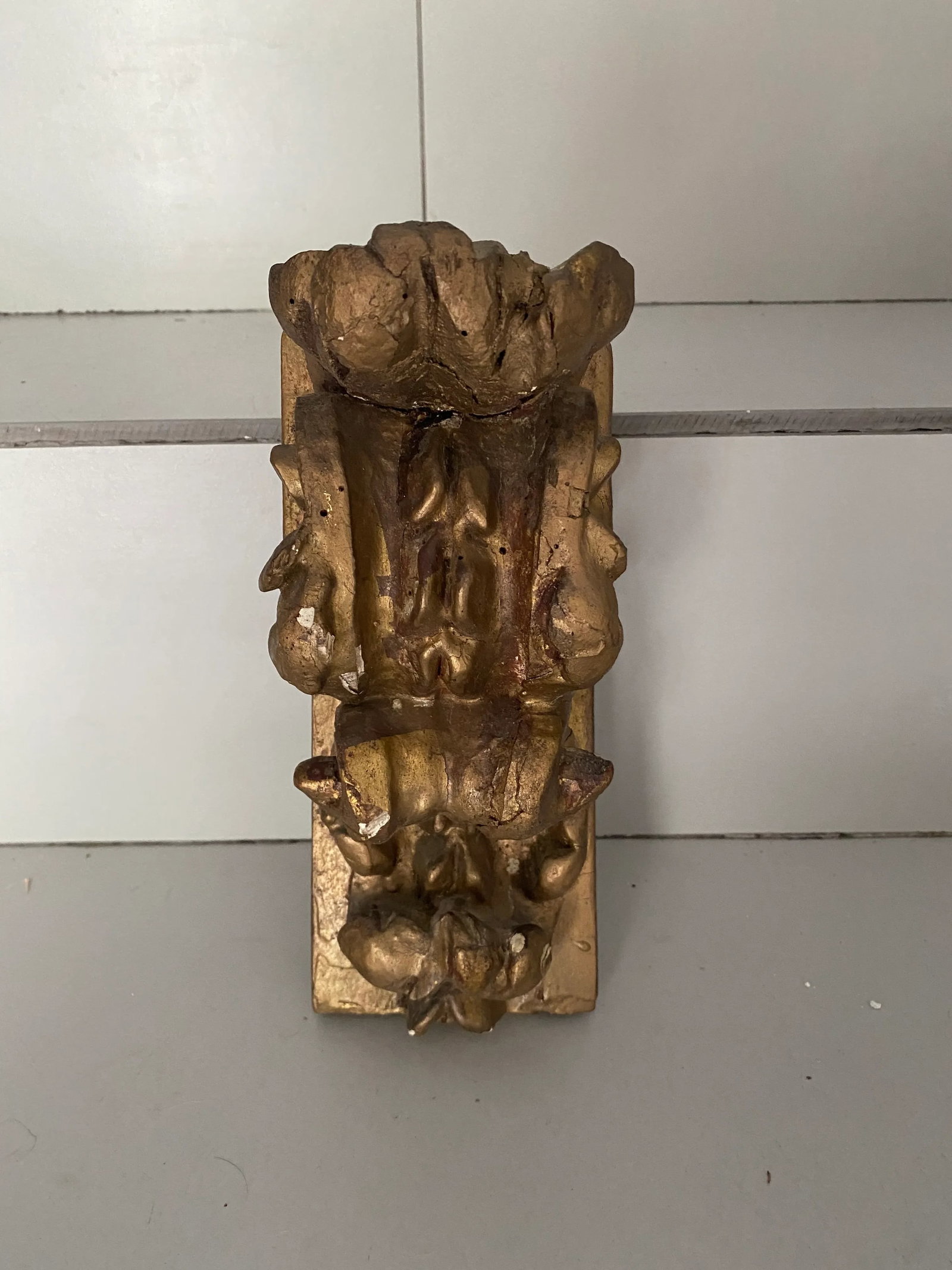 Antique Late 19th Century Gold Wooden Wall Bracket - 10