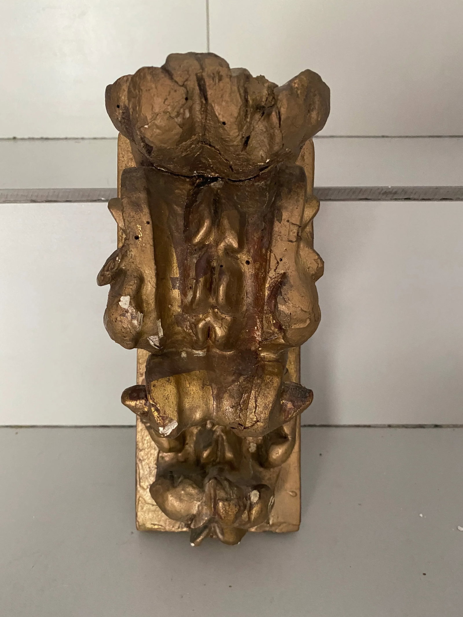 Antique Late 19th Century Gold Wooden Wall Bracket - 2