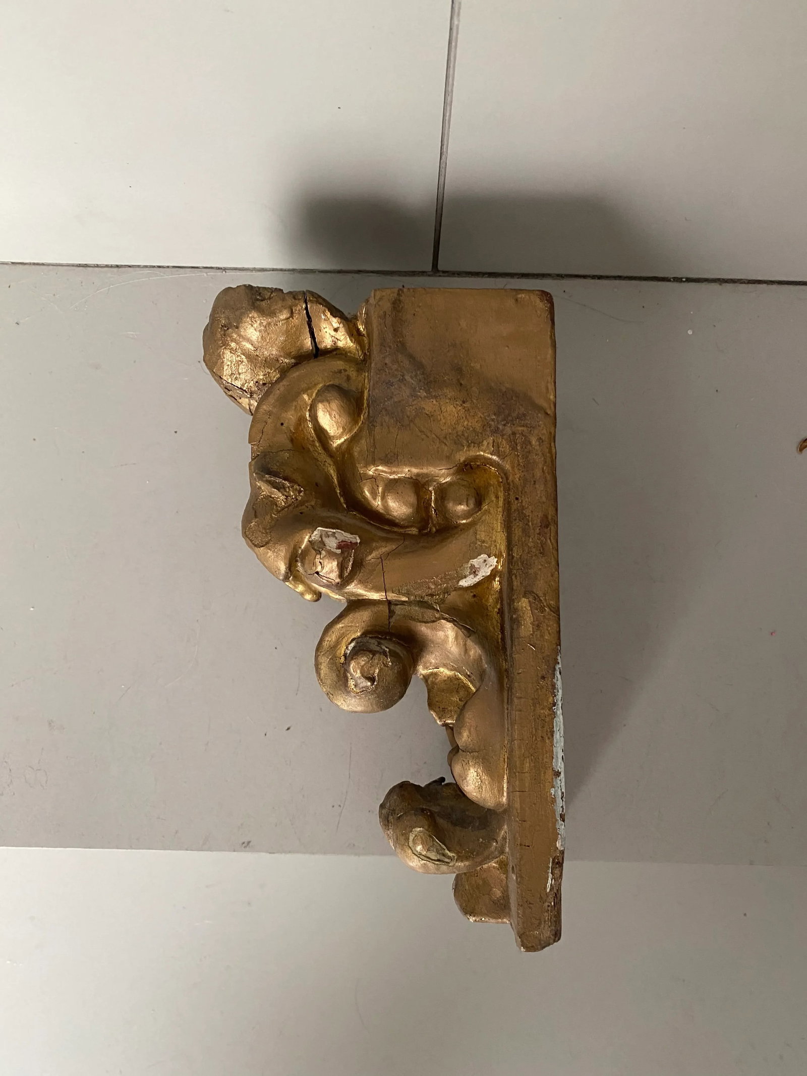 Antique Late 19th Century Gold Wooden Wall Bracket - 3