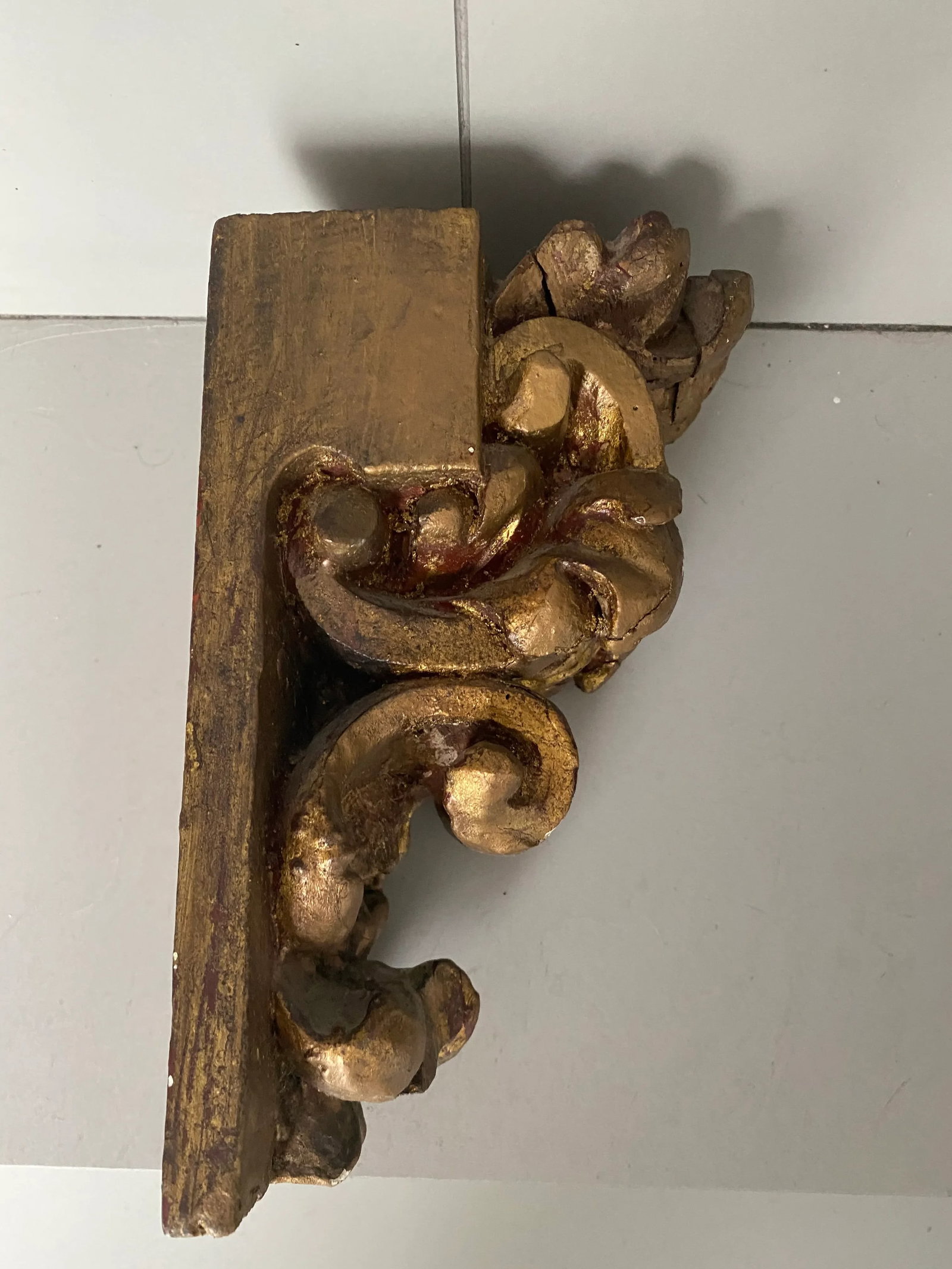 Antique Late 19th Century Gold Wooden Wall Bracket - 5