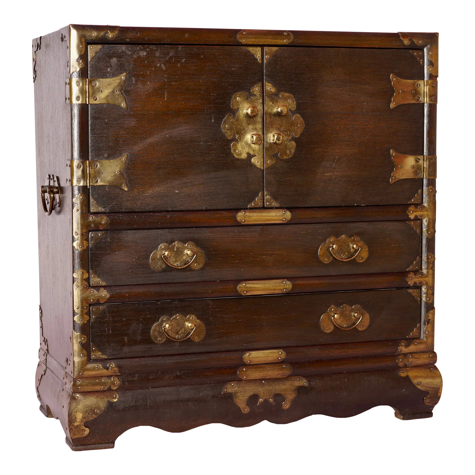 1970s Vintage Korean Tansu Style Jewelry Chest: Korean Tansu Style Jewelry Chest will be perfect for your jewelry collection. Detailed with beautiful brass hardware.Also perfect on top of your vanity. Condition: Alterations: Original Condition Unal