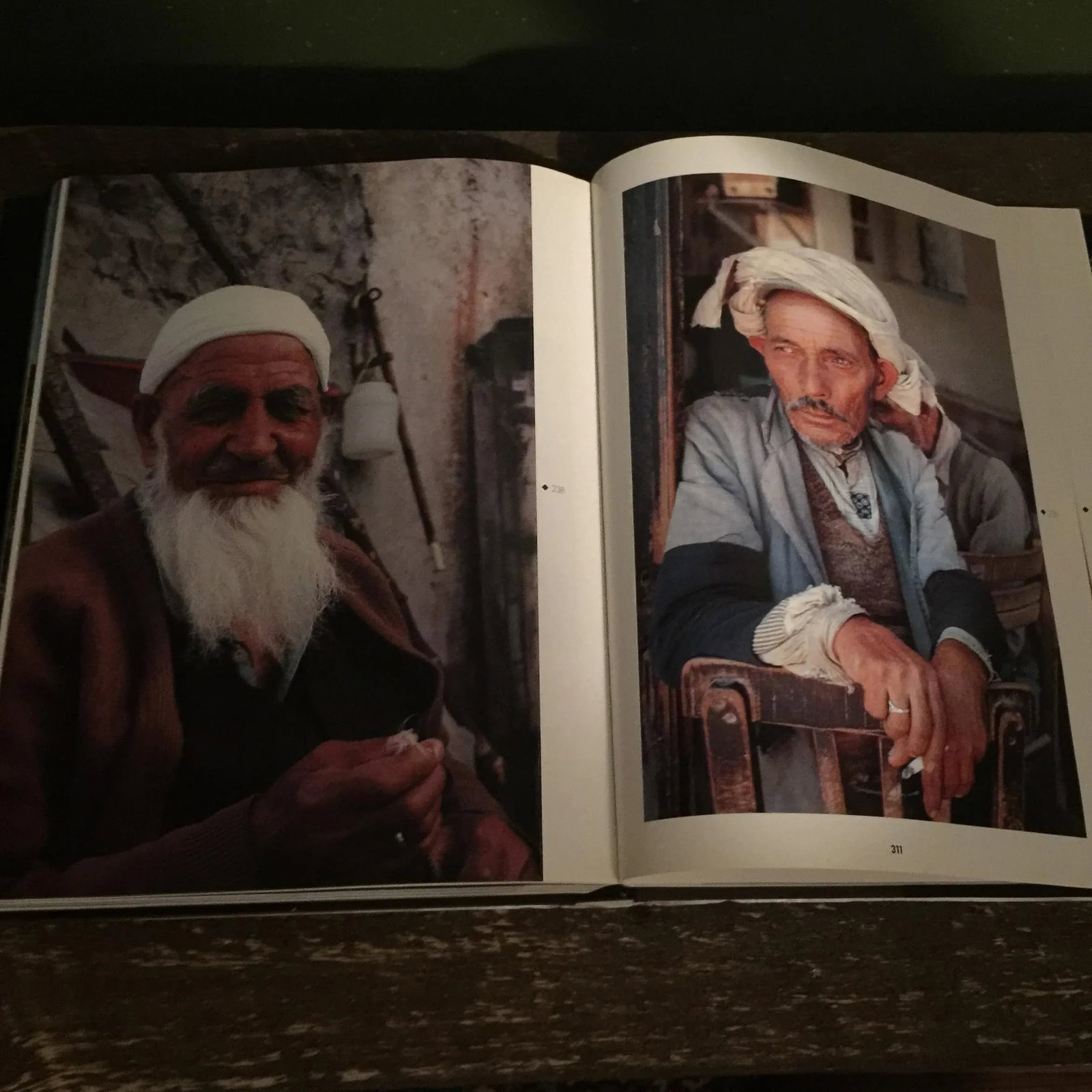 1990s 'All the World in Their Faces' by Ara Guler Photography Book - 8