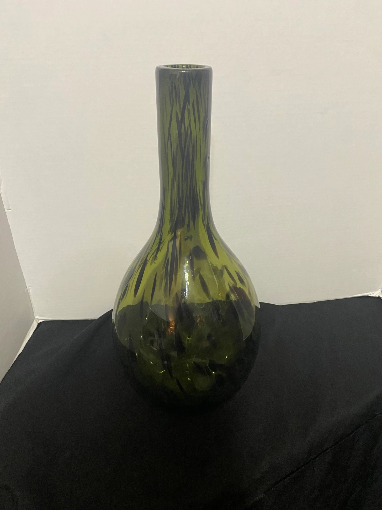 1970s Large Green Tortoise Opaque Mid-Century Modern Murano Vase - 11