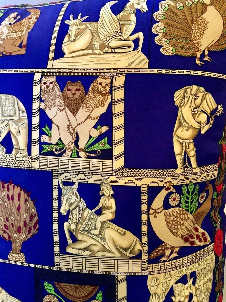 Enormous French Hollywood Regency Style Hermes "Torana" Silk Stuffed Pillow - 8
