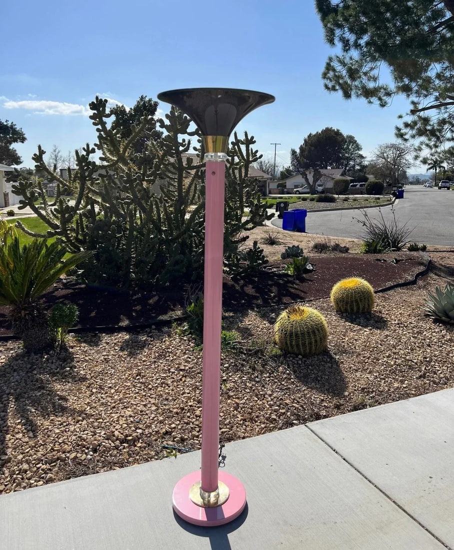 Postmodern Art Deco Pink Black Acrylic Shade Touchier Floor Lamp in Brass and Lucite, 1980s - 4
