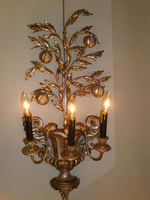 1950s Hollywood Regency Carved Silvered Wood & Metal Pomegranate Tree Sconce - 2