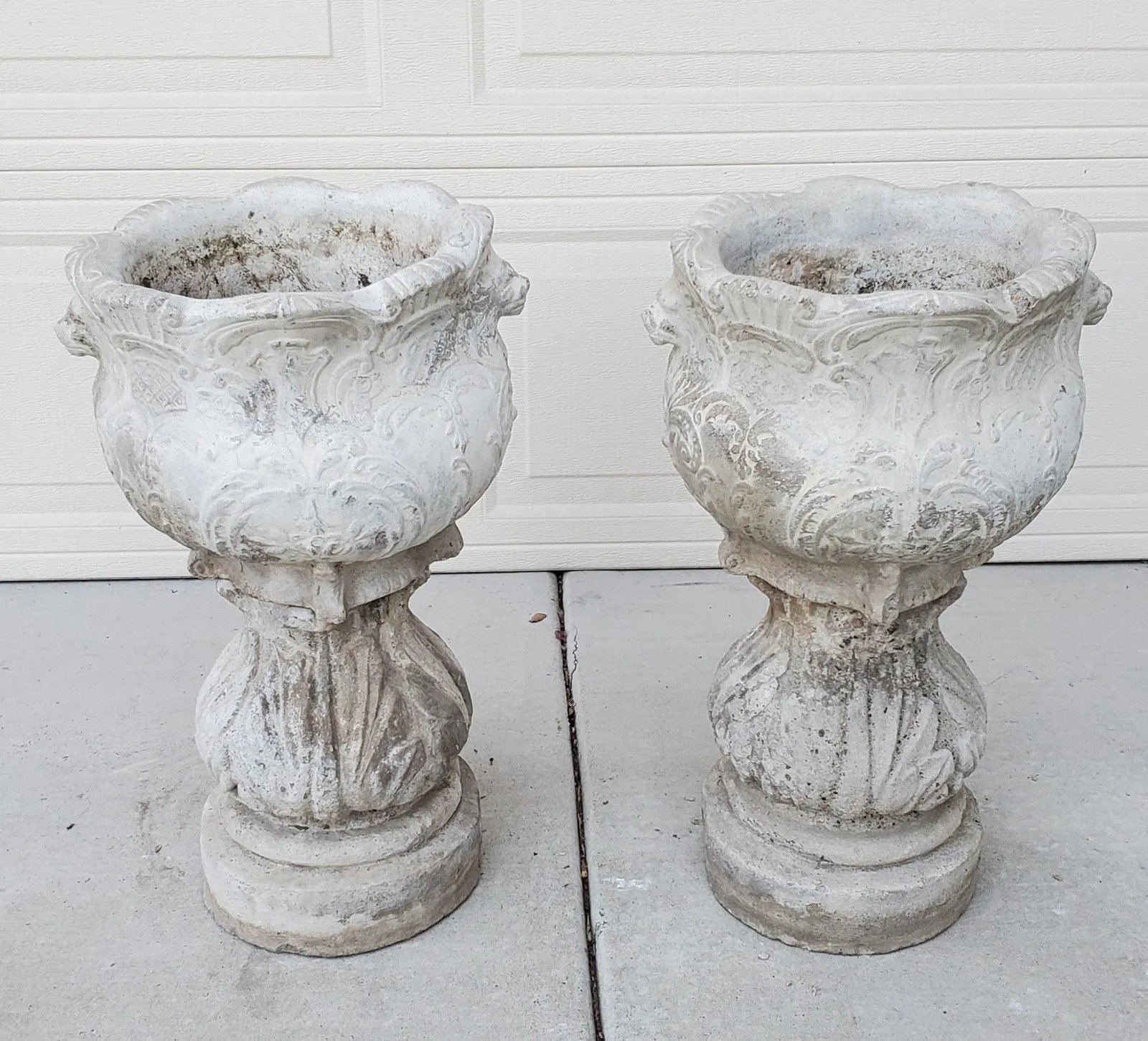 Pair of Antique French Neoclassical High Relief Lion Head Garden Planters With Acanthus Leaf Pedesta - 13