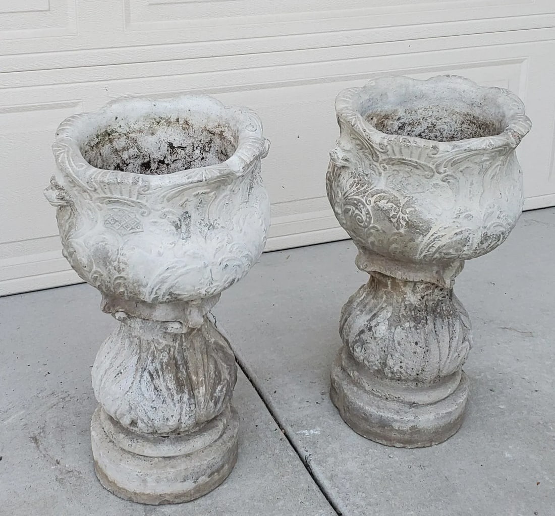 Pair of Antique French Neoclassical High Relief Lion Head Garden Planters With Acanthus Leaf Pedesta - 3