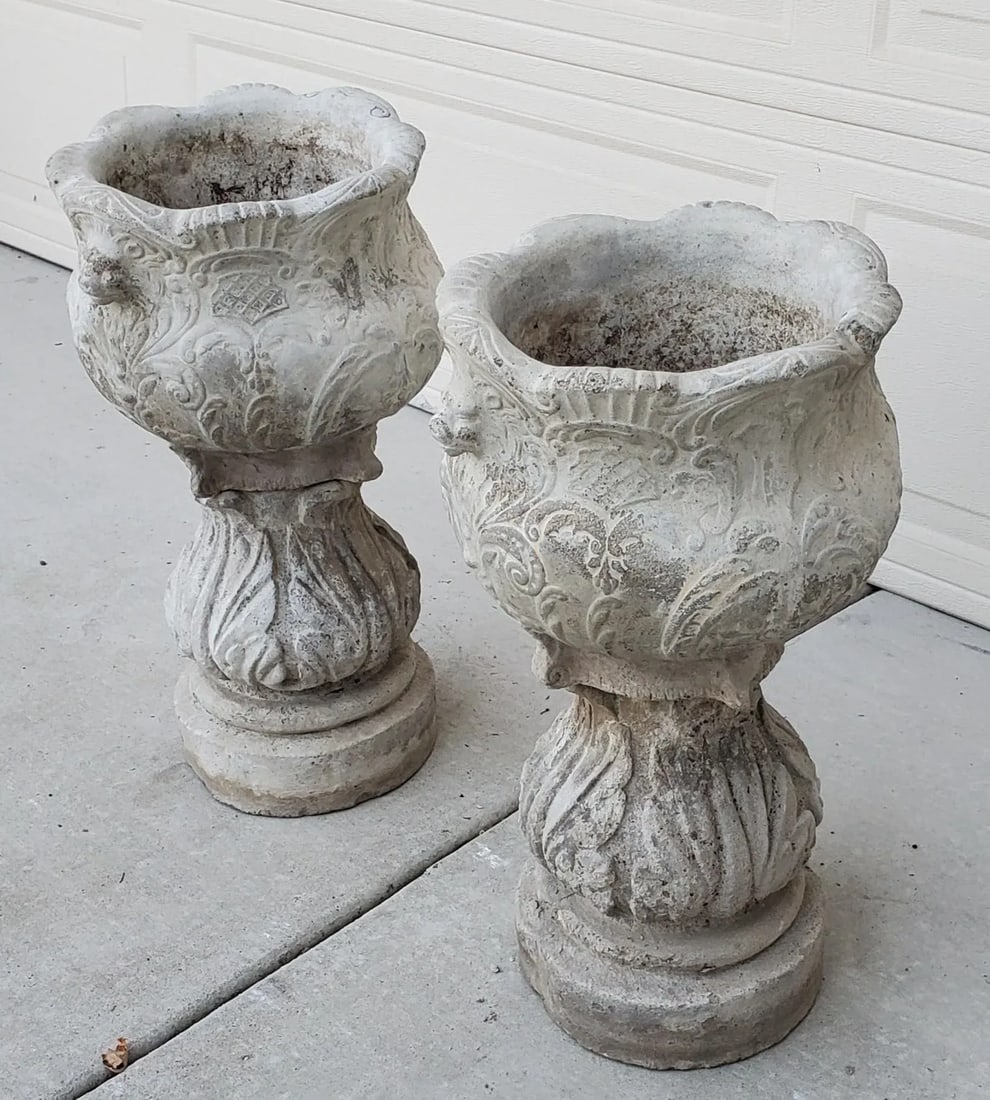 Pair of Antique French Neoclassical High Relief Lion Head Garden Planters With Acanthus Leaf Pedesta - 7