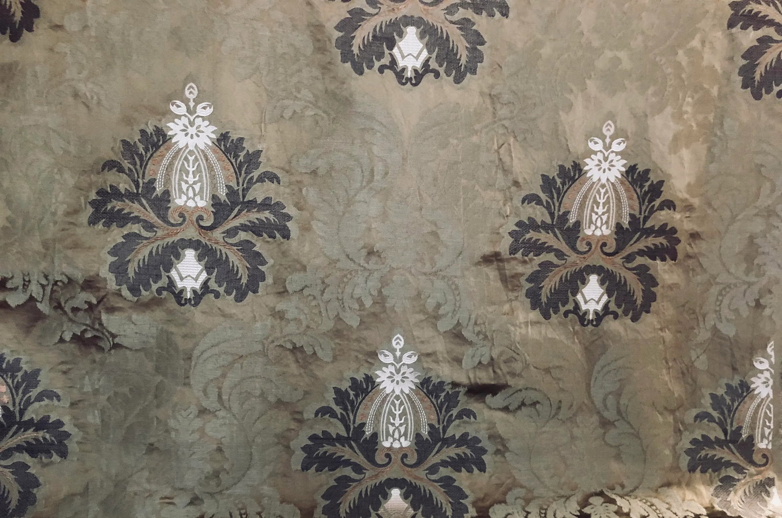 Oscar De La Renta Damask Fabric - 2