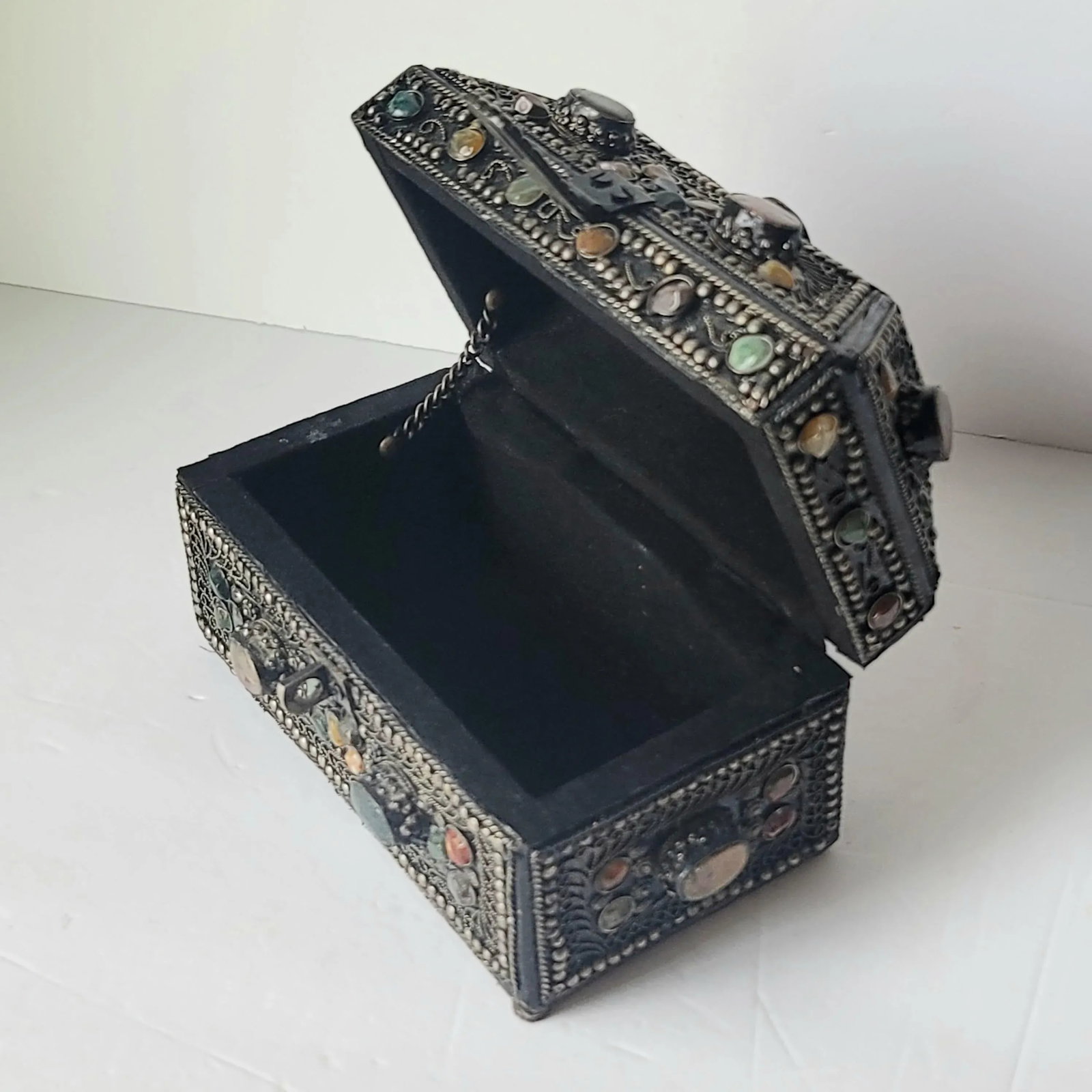 1970s Vintage Agate Inlaid Moroccan Jewelry Box - 6