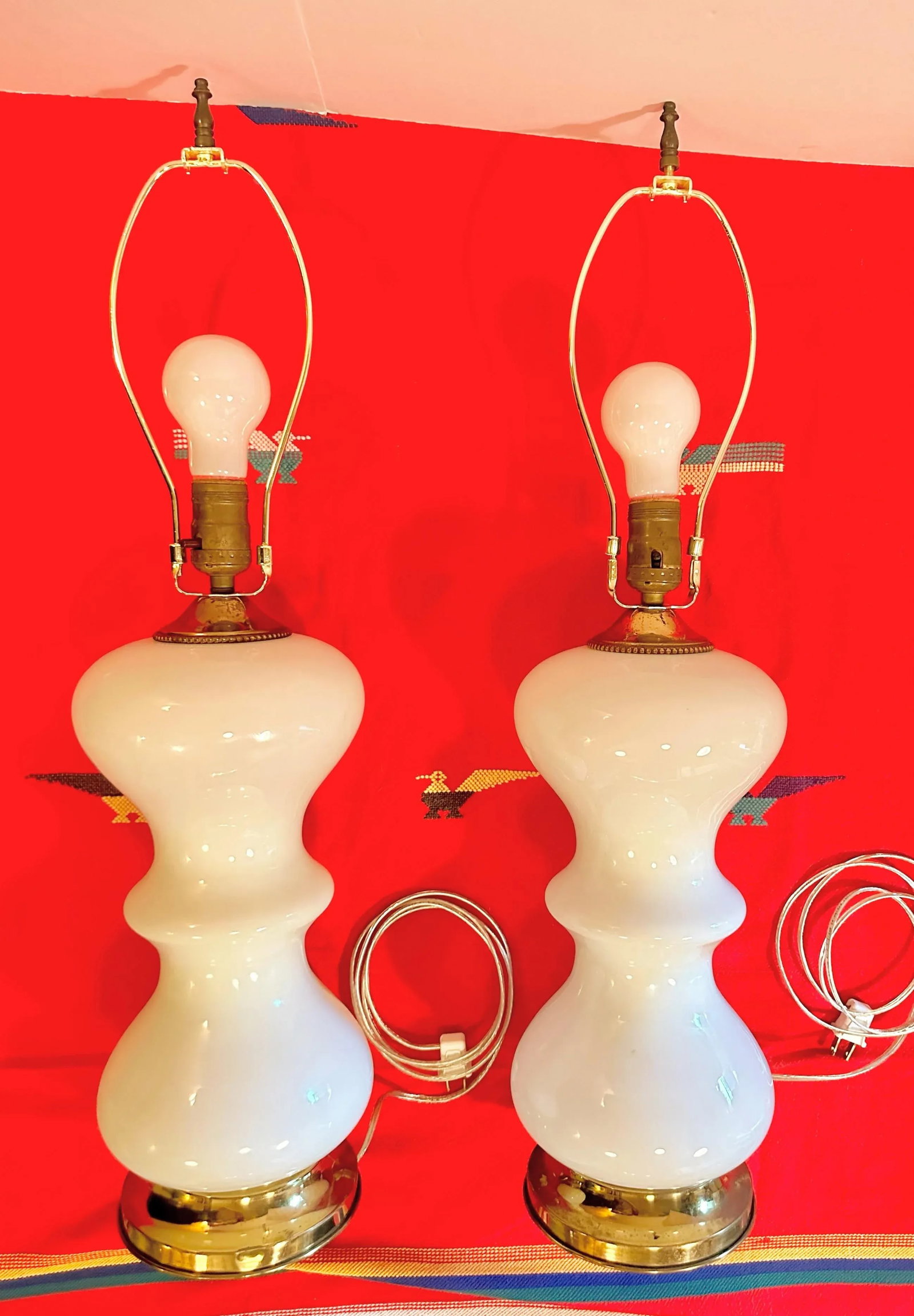 1950s Milk Glass Table Lamp Pair - 13