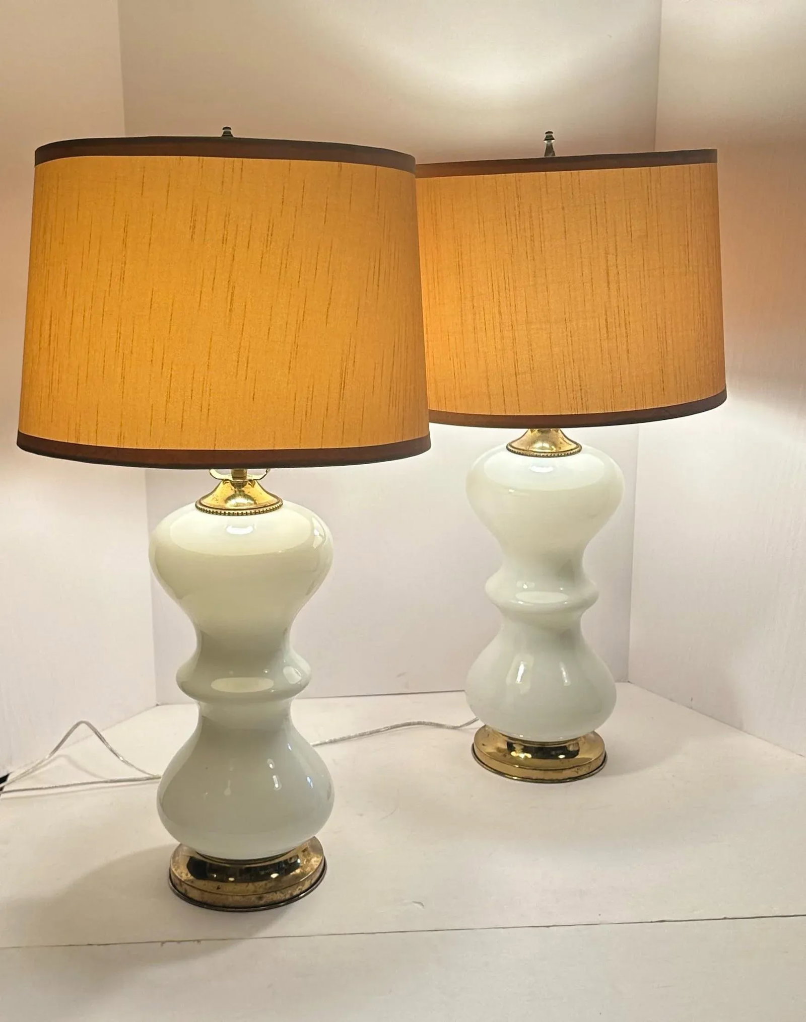 1950s Milk Glass Table Lamp Pair - 5