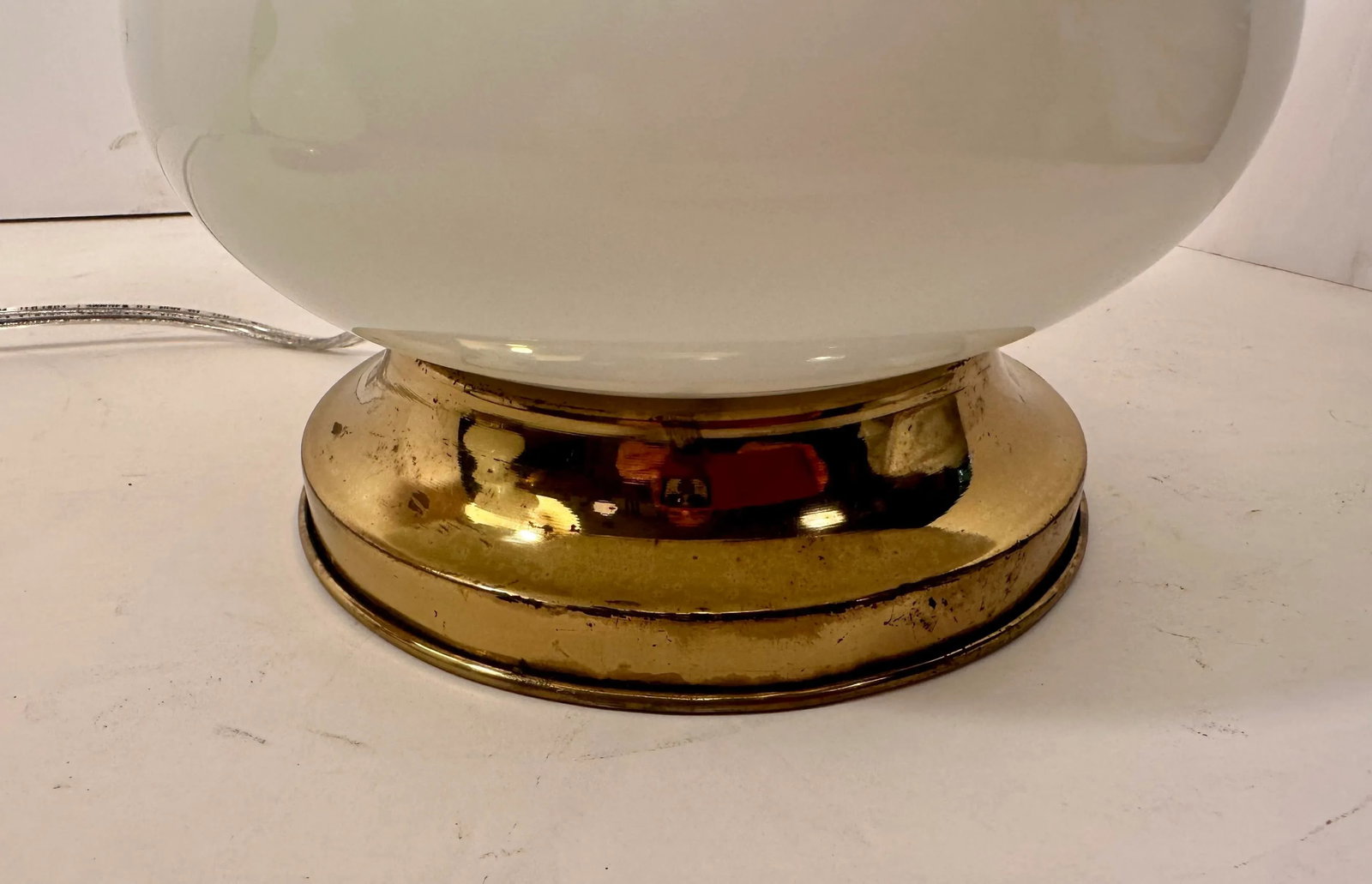 1950s Milk Glass Table Lamp Pair - 7
