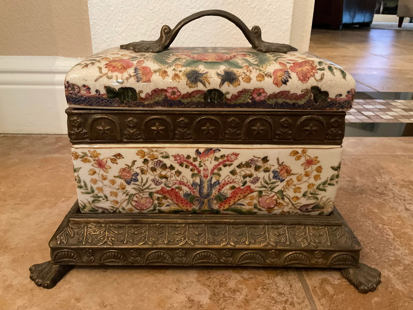 Vintage Chinese Ornamental Box - 9