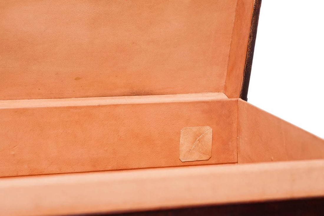 Lawrence & Scott Hand-Painted Mahogany Wide Regalia Leather Box - 4