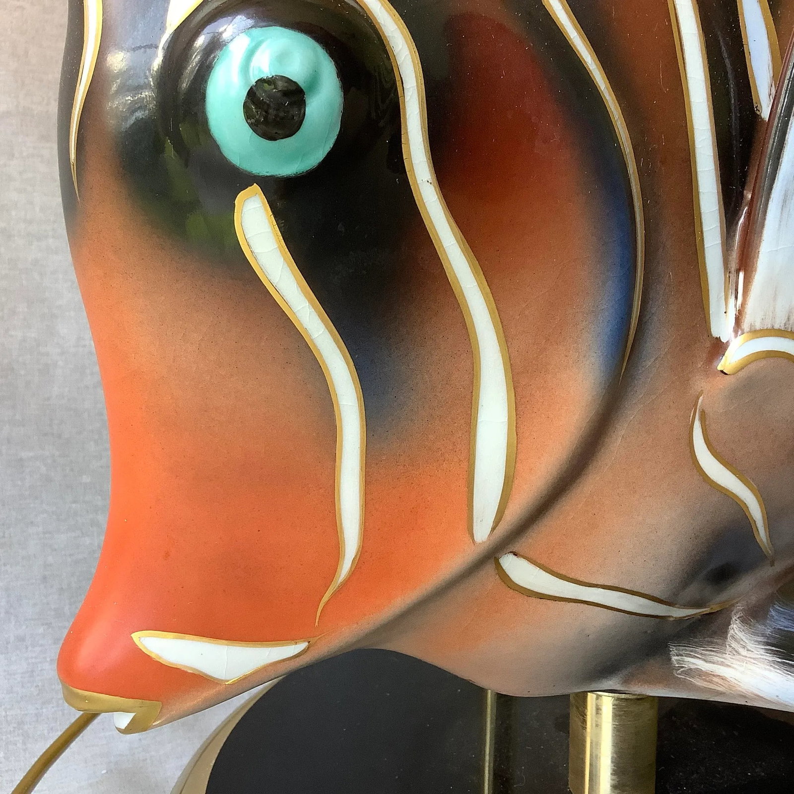 1970s Ceramic Fish Table Lamp With Linen Scallop Shade - 7