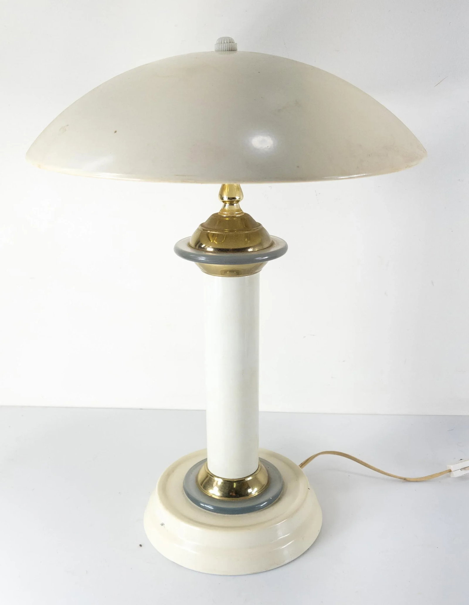 Mid-Century Modern Flying Saucer Modernist Table Lamp - 13