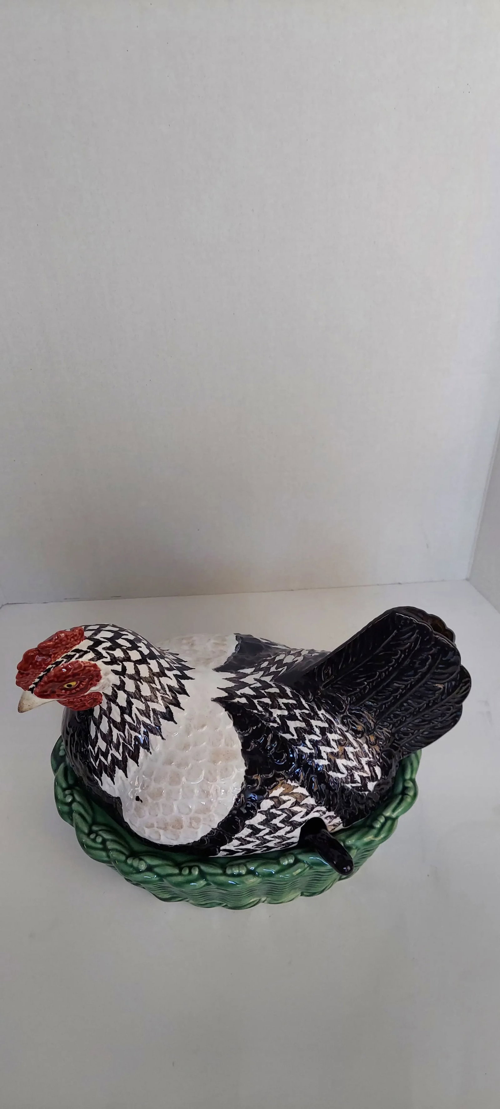 Late 20th Century French Hen Tureen With Ladle Made by Bordallo Pinhiero in Portugal - 6
