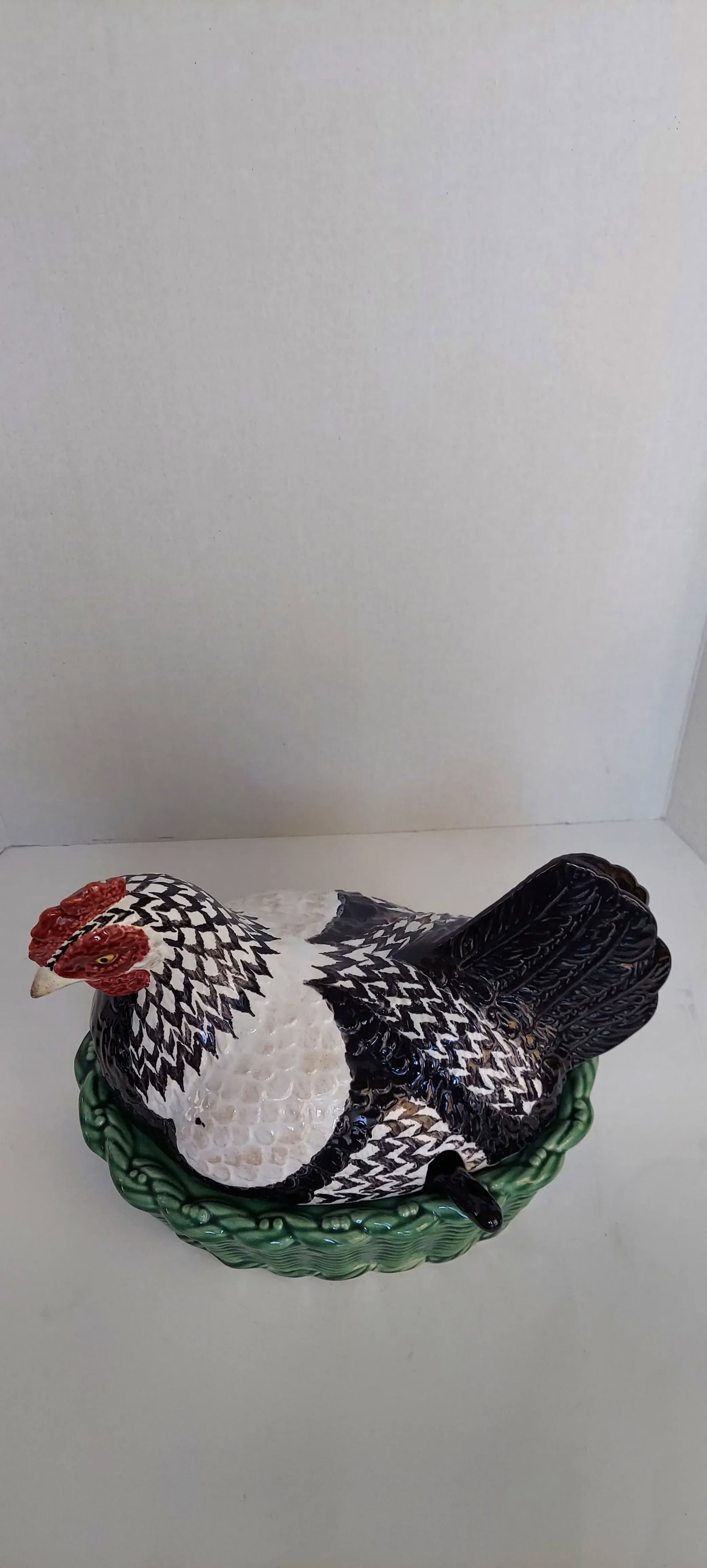 Late 20th Century French Hen Tureen With Ladle Made by Bordallo Pinhiero in Portugal - 7