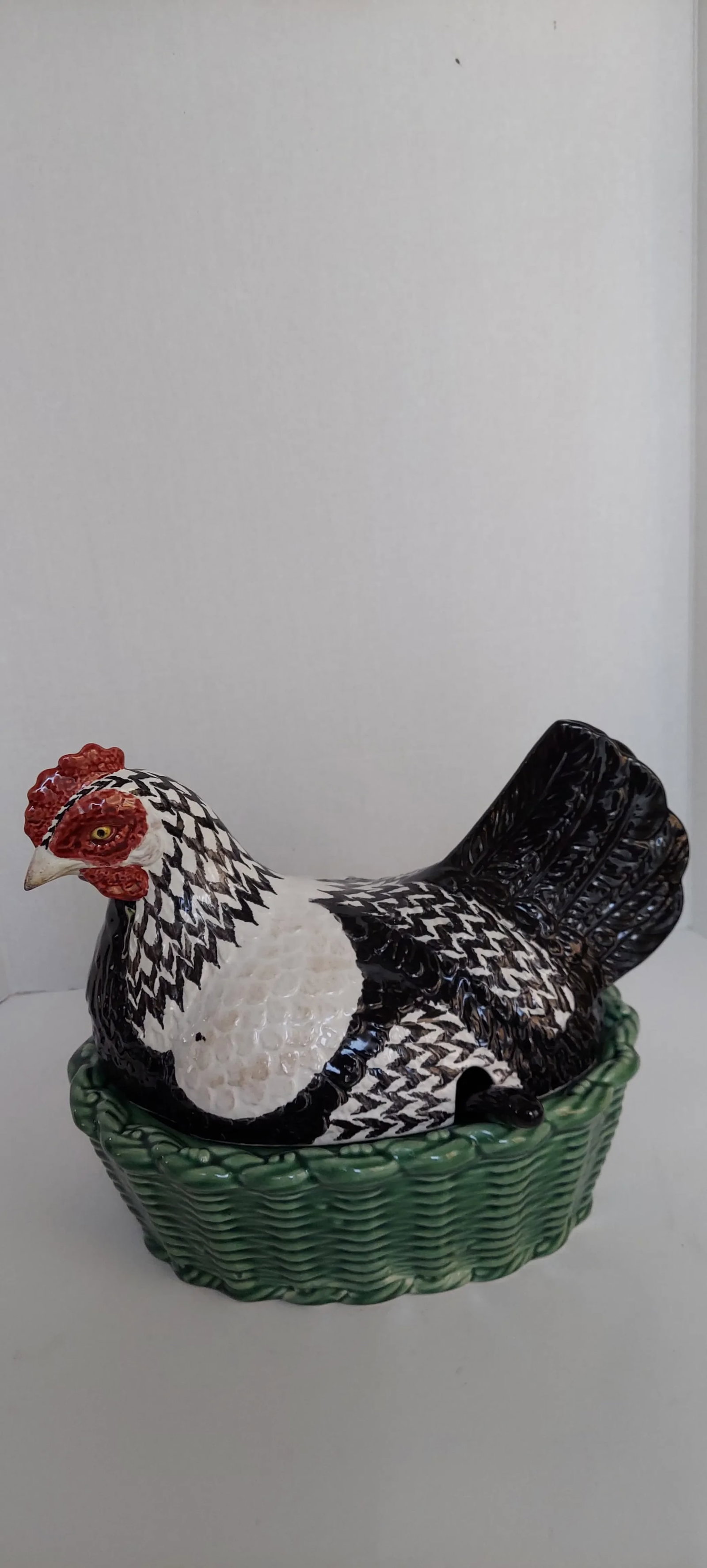 Late 20th Century French Hen Tureen With Ladle Made by Bordallo Pinhiero in Portugal - 8