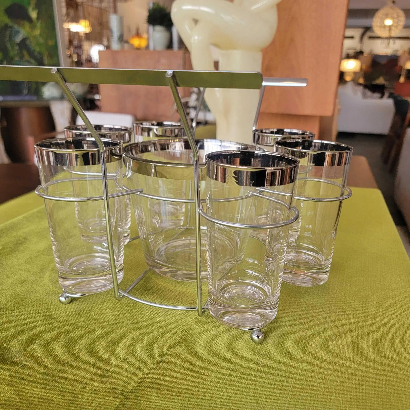 Vintage Dorothy Thorpe Ice Bucket and Highball Glasses Set- 7 Pieces - 5