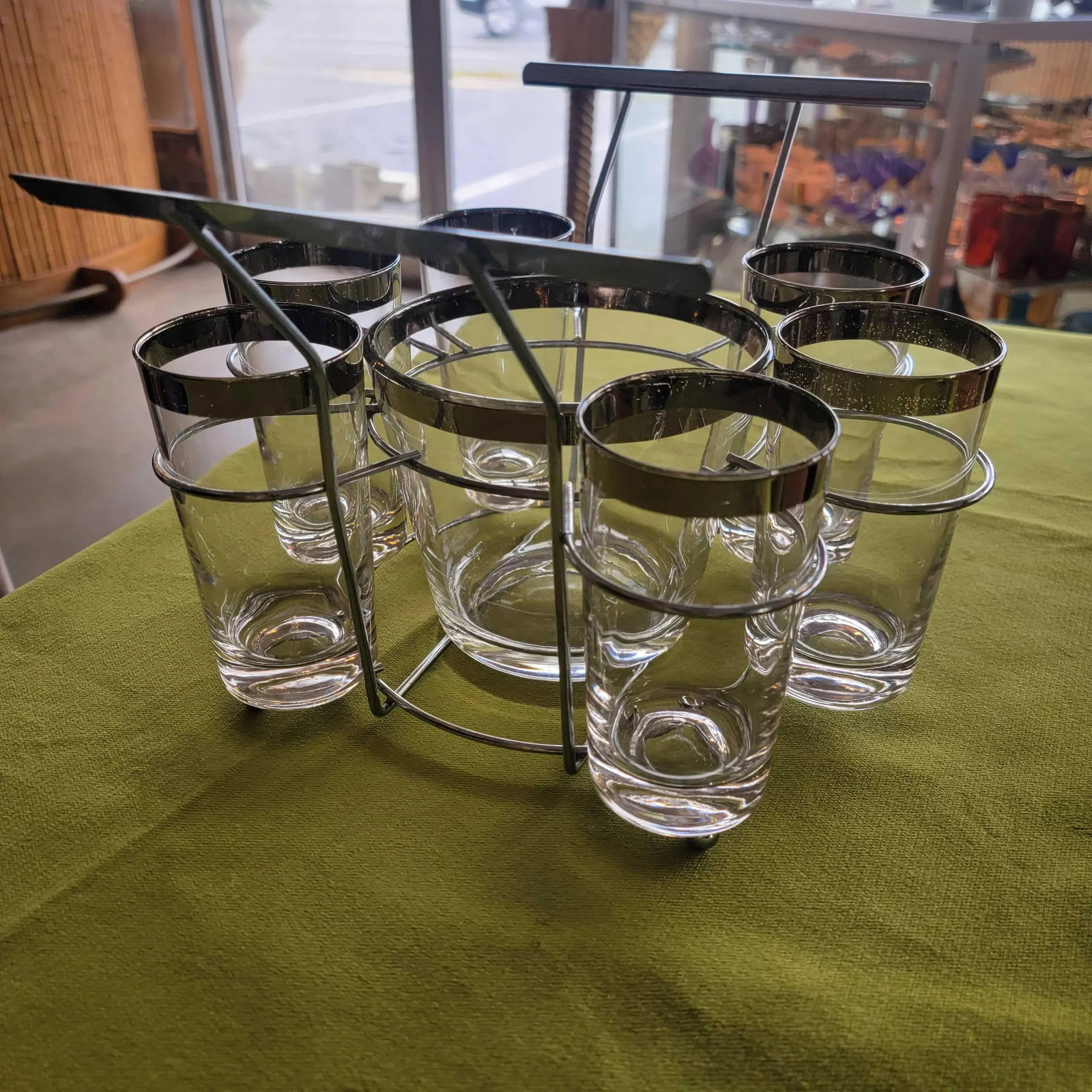 Vintage Dorothy Thorpe Ice Bucket and Highball Glasses Set- 7 Pieces - 8