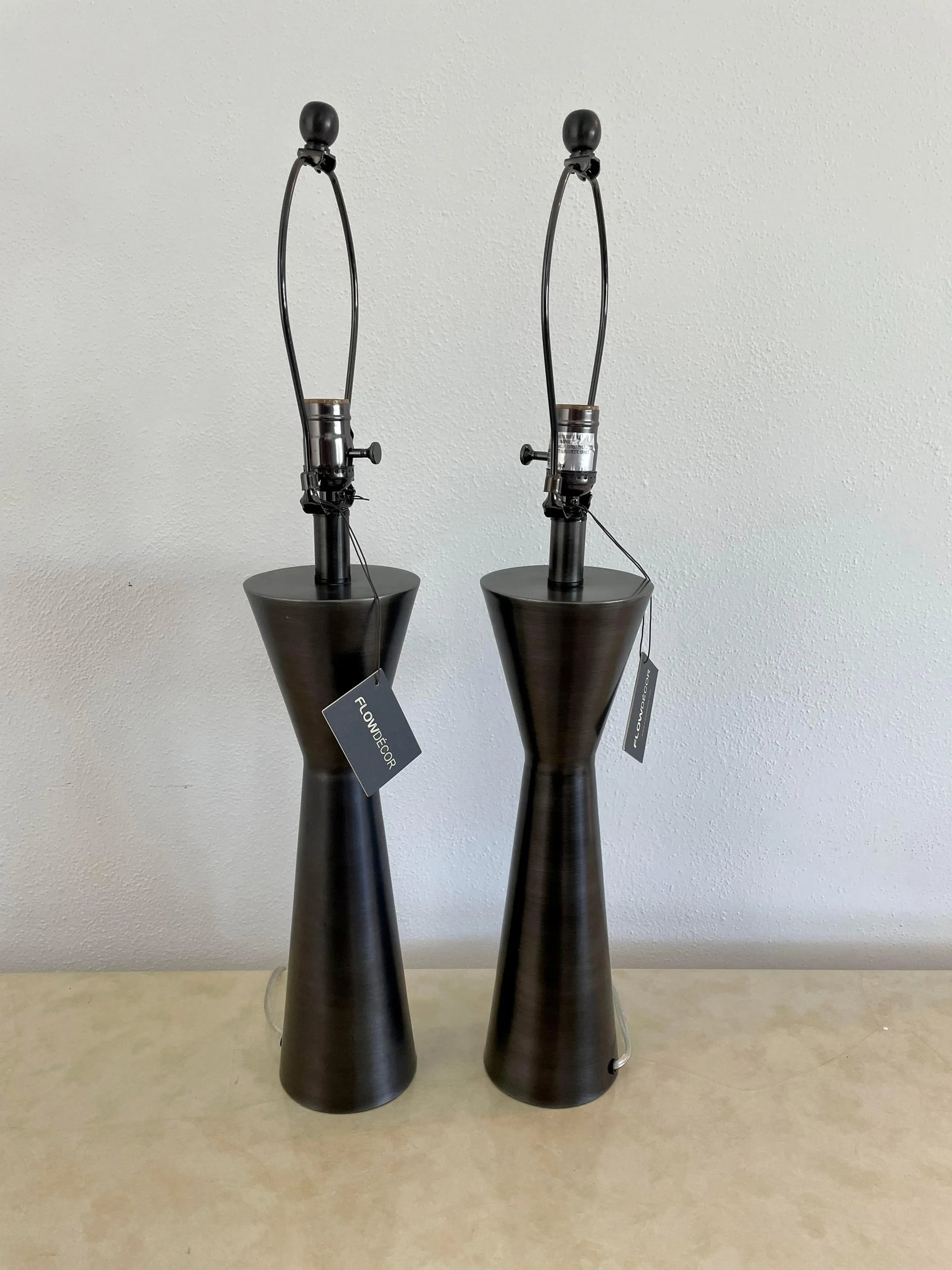 Pair of Contemporary Flow Decor 'Essex' Antiqued Black Table Lamps - 5