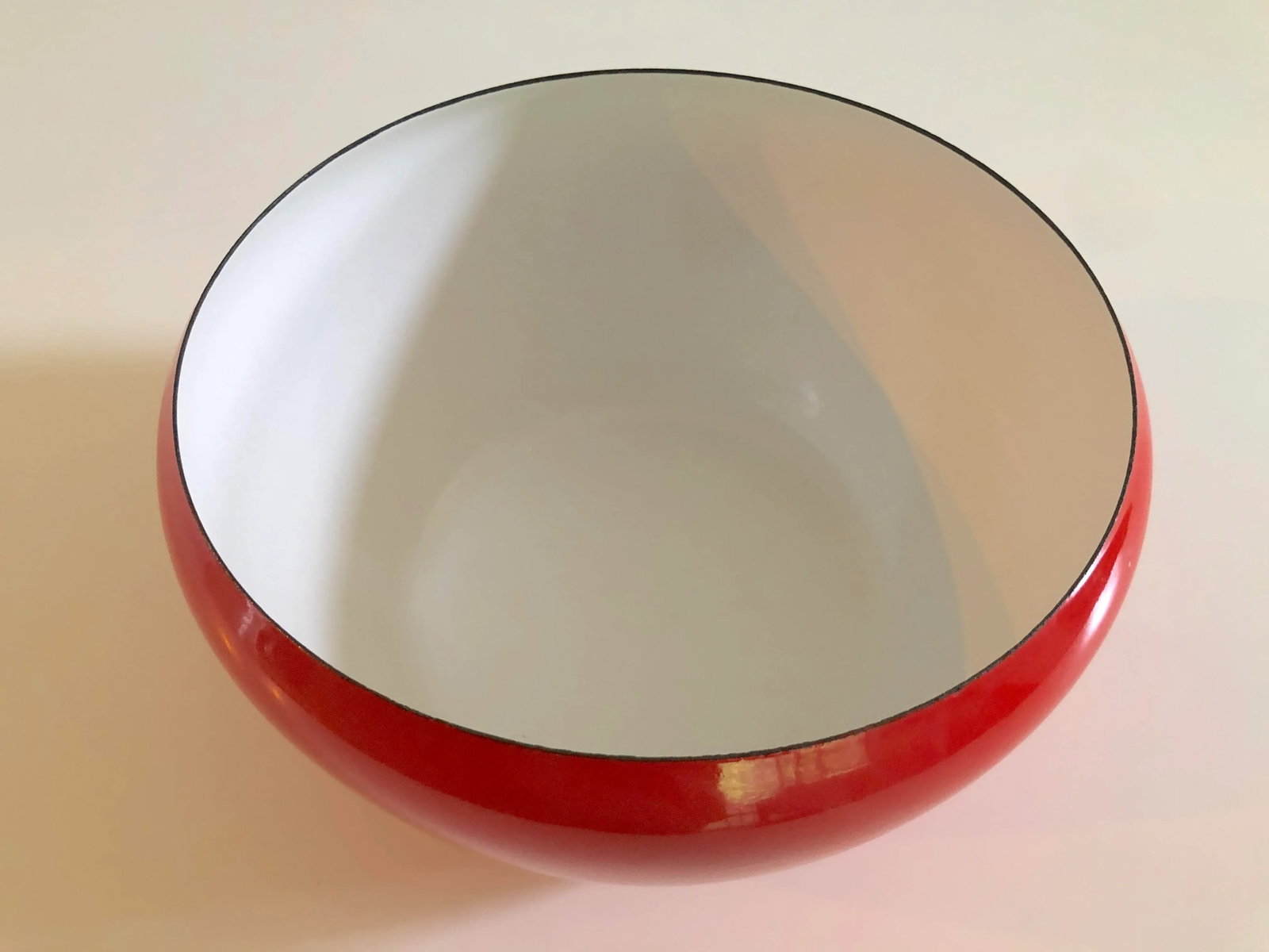 Vintage MCM Enamel Red Bowl Made in France - 2