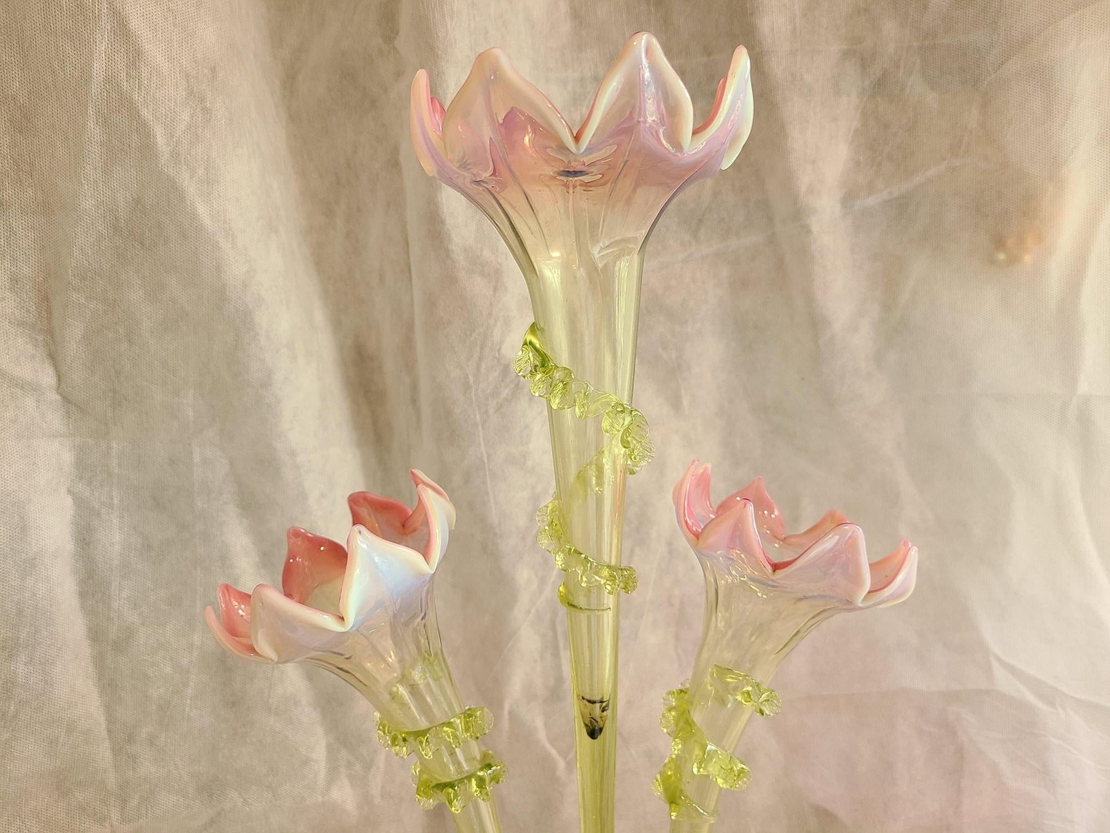 Antique Art Nouveau Opalescent Vaseline Glass Epergne, Circa 1880's - 5