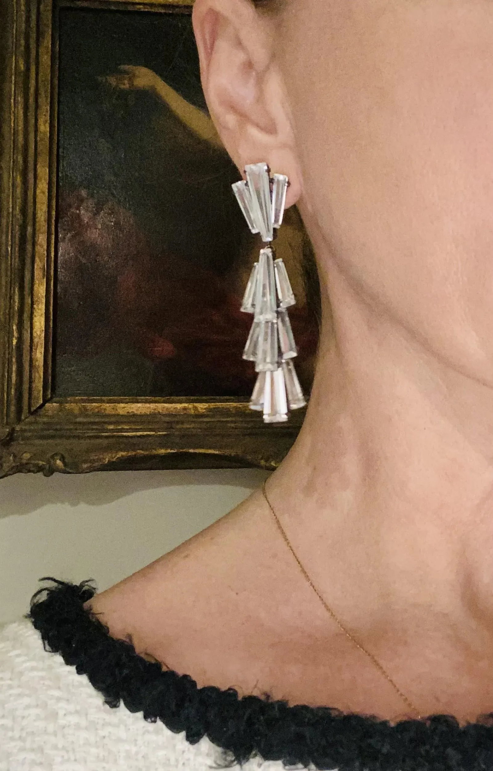 Diamond-Esque Crystal Dangle Earrings Art Deco Style, Pair - 5