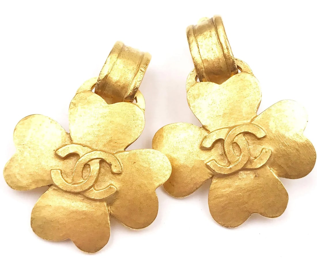 Vintage Chanel Gold Plated CC Clover Clip on Earrings - 2 Pieces - 5