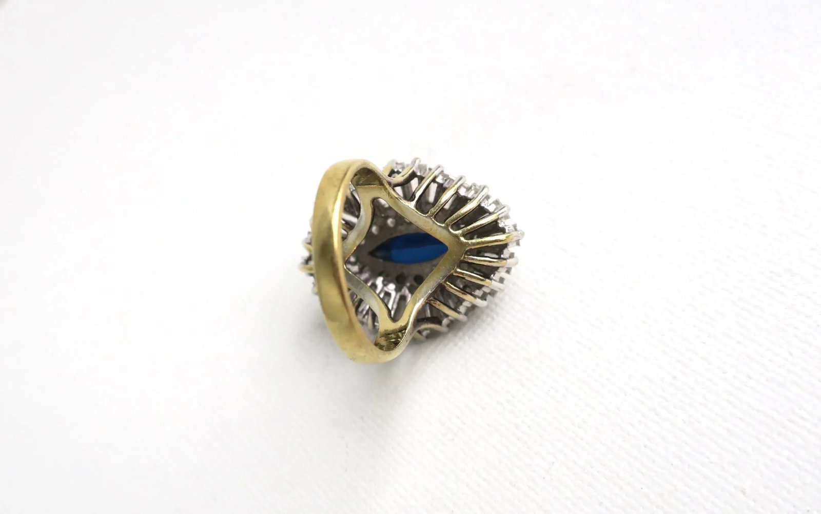 Cocktail Ring Faux Diamonds and Sapphire, Circa 1960s - 10