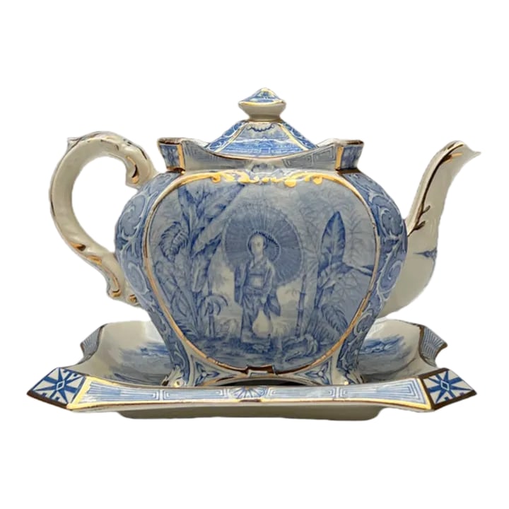 19th Century Chinoiserie Blue, White and Gold Tea Pot With Tray (1 of 6)