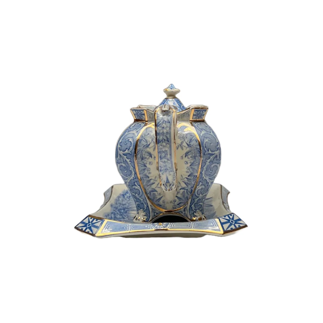 19th Century Chinoiserie Blue, White and Gold Tea Pot With Tray - 3