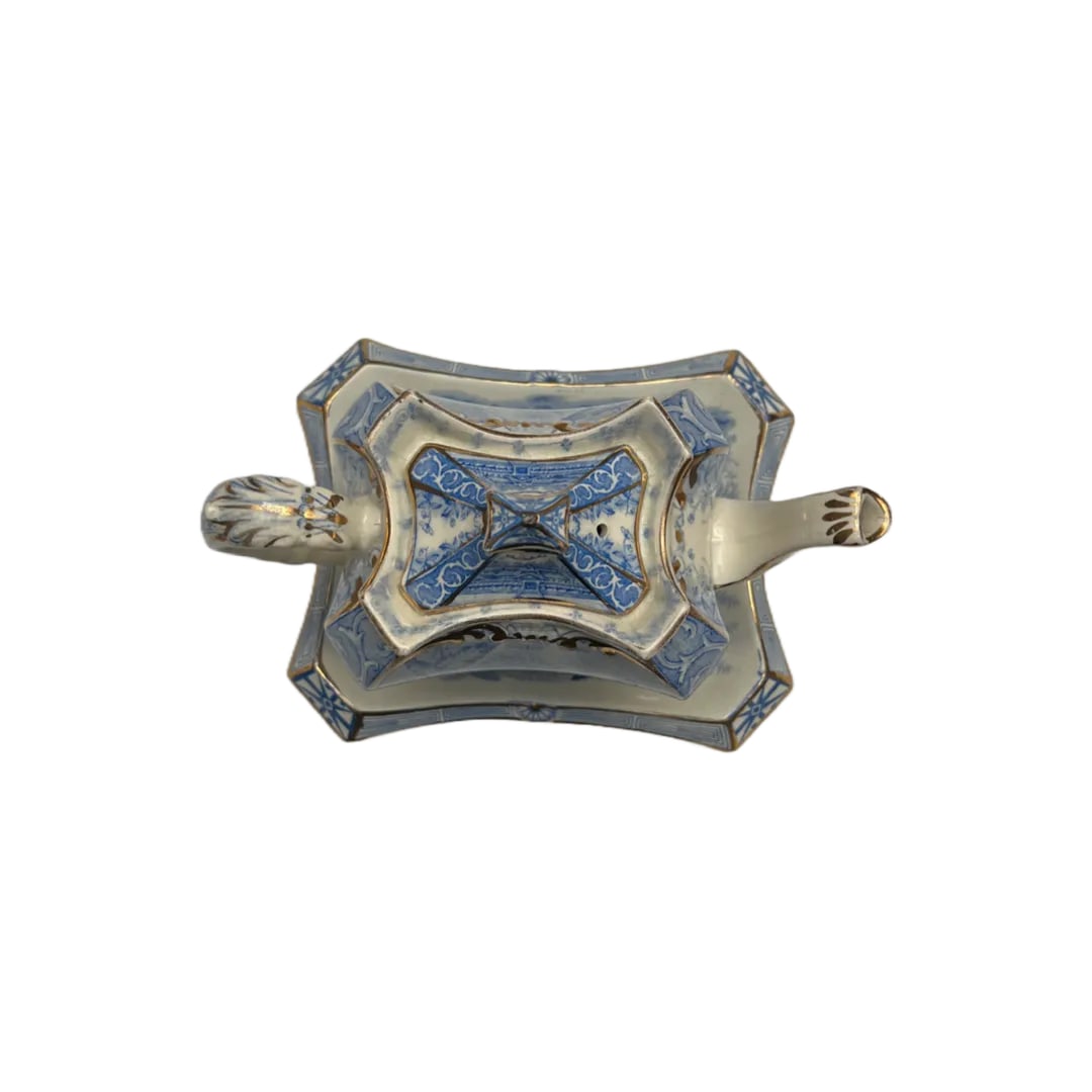 19th Century Chinoiserie Blue, White and Gold Tea Pot With Tray - 5