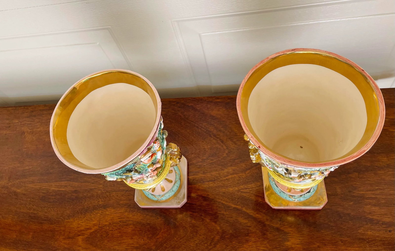 Antique Italian Capodimonte Urns, a Pair - 10