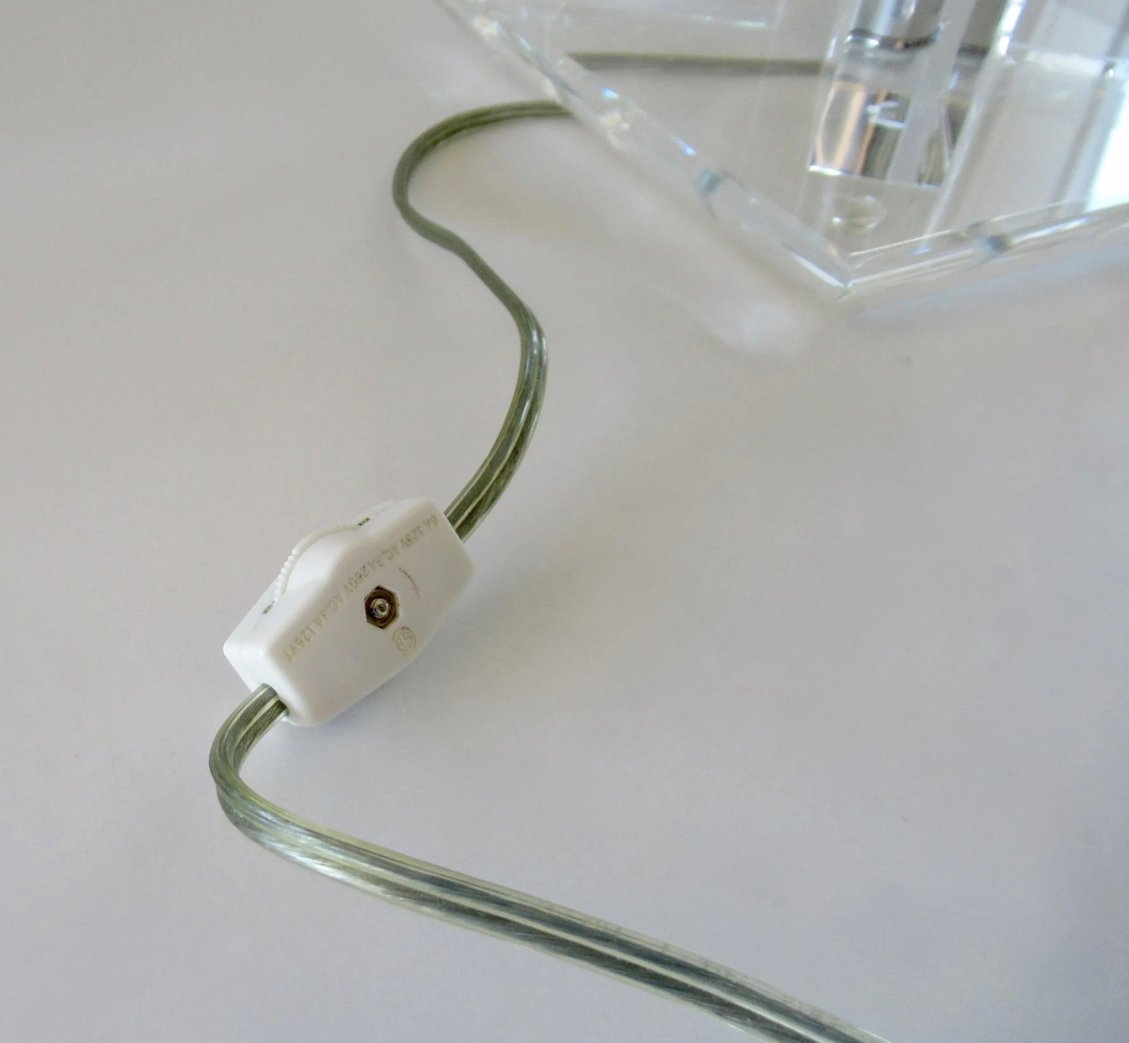 Mid Century Karl Springer Style Lucite Faceted Lamp - 10