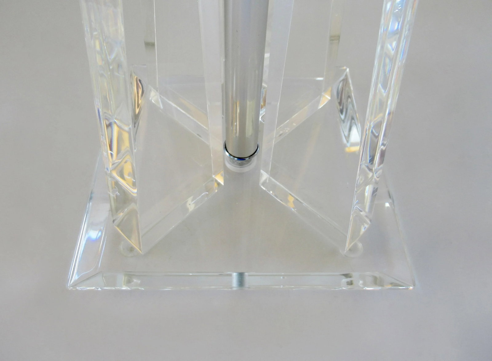 Mid Century Karl Springer Style Lucite Faceted Lamp - 6