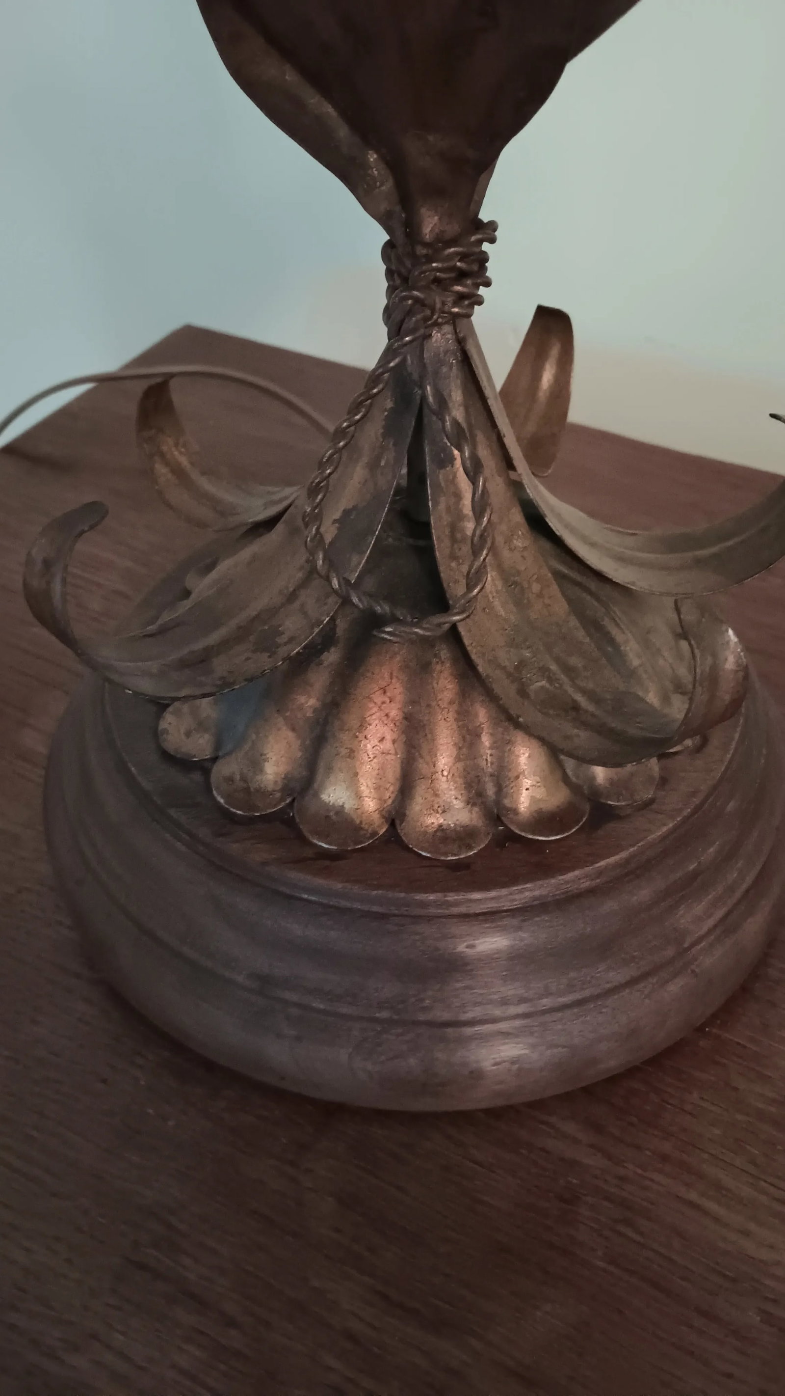 Mid-Century Tole Table Lamp Metal Lily Motif - 2