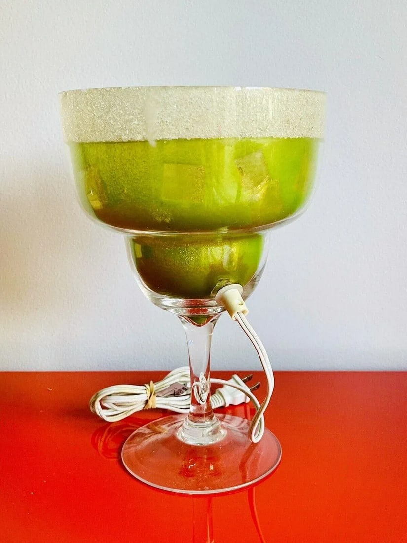 1980s-90s Glass Margarita Cocktail Bar Lamp - 2